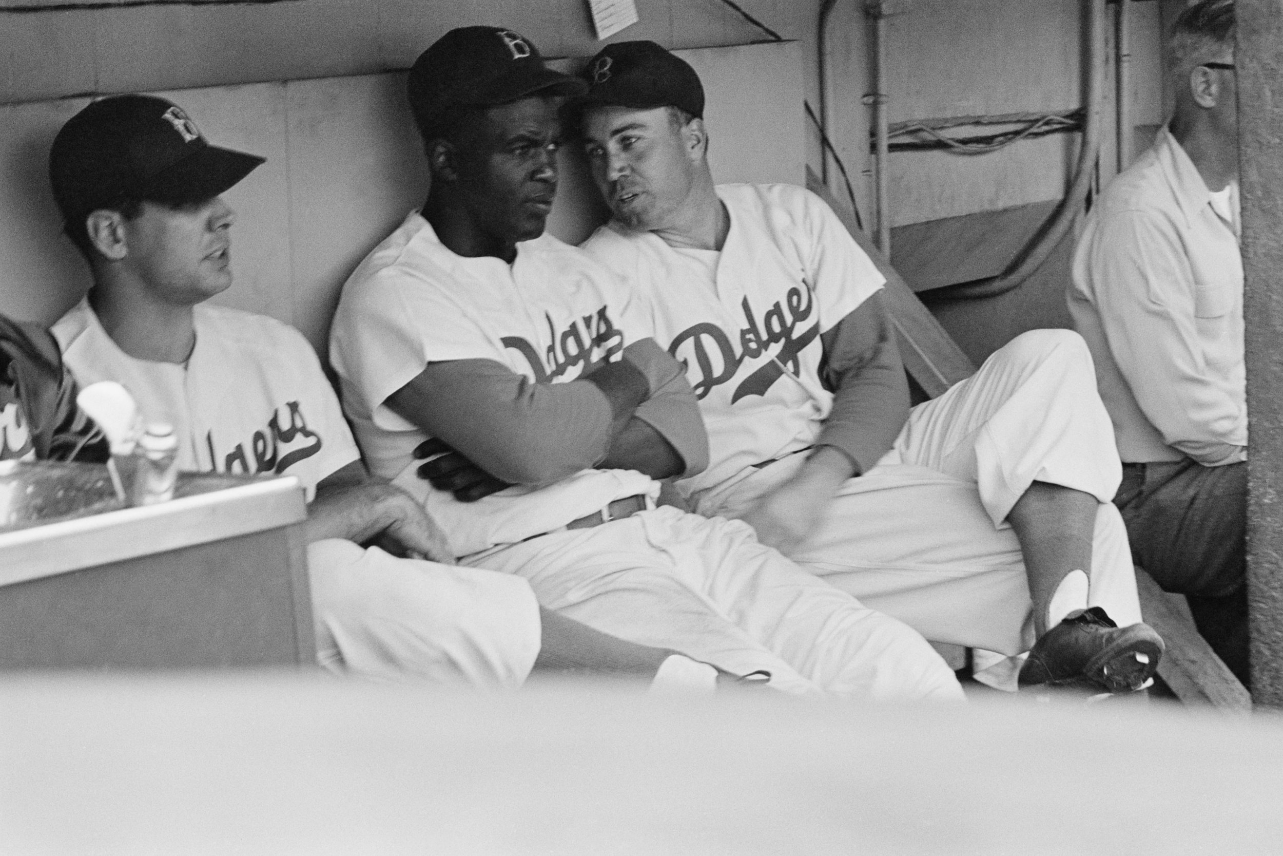 Jackie Robinson, who broke baseball's color barrier with the Brooklyn  Dodgers in 1947, dies of a heart attack in 1972 – New York Daily News