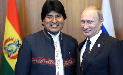 Morales (left) with Russian Federation President Vladimir Putin. Photo courtesy of the Kremlin.