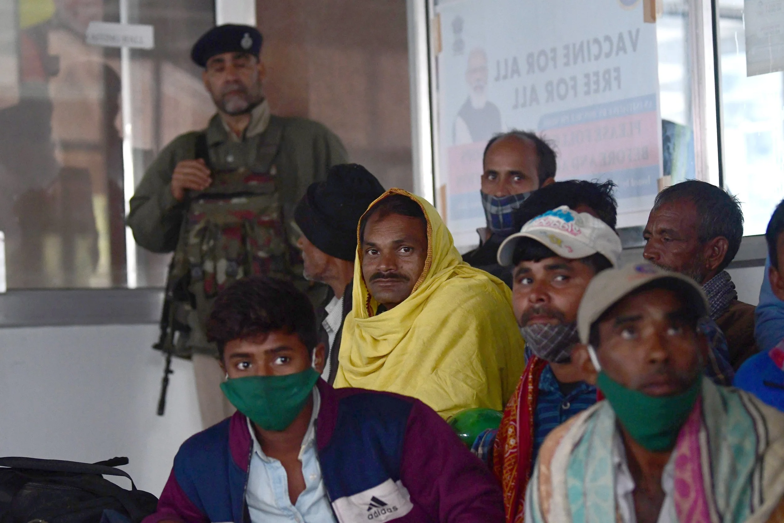 Migrant Workers Flee Kashmir After Deadly Militant Attacks