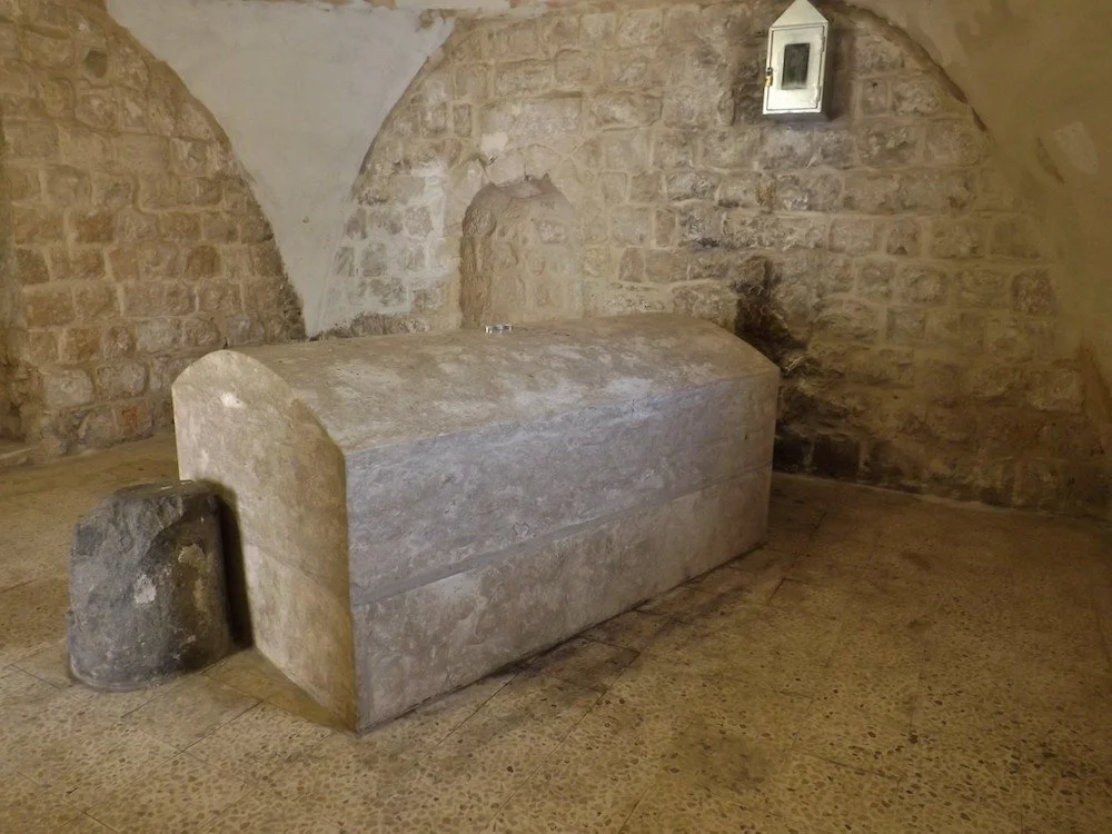Palestinian Police Stop Mobs Trying To Burn Down Joseph’s Tomb