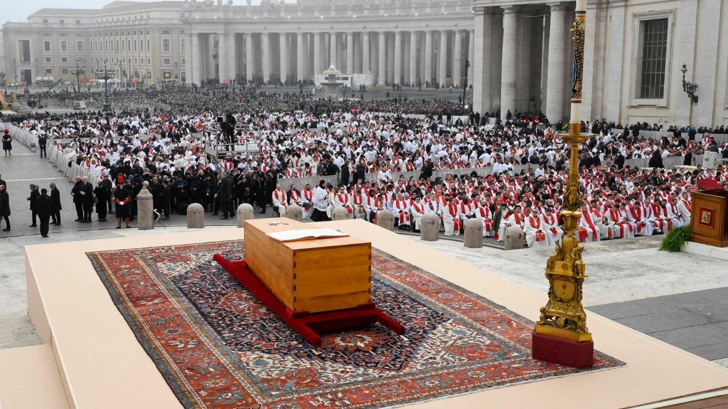 Траурная месса. Похороны папы Римского 2023.