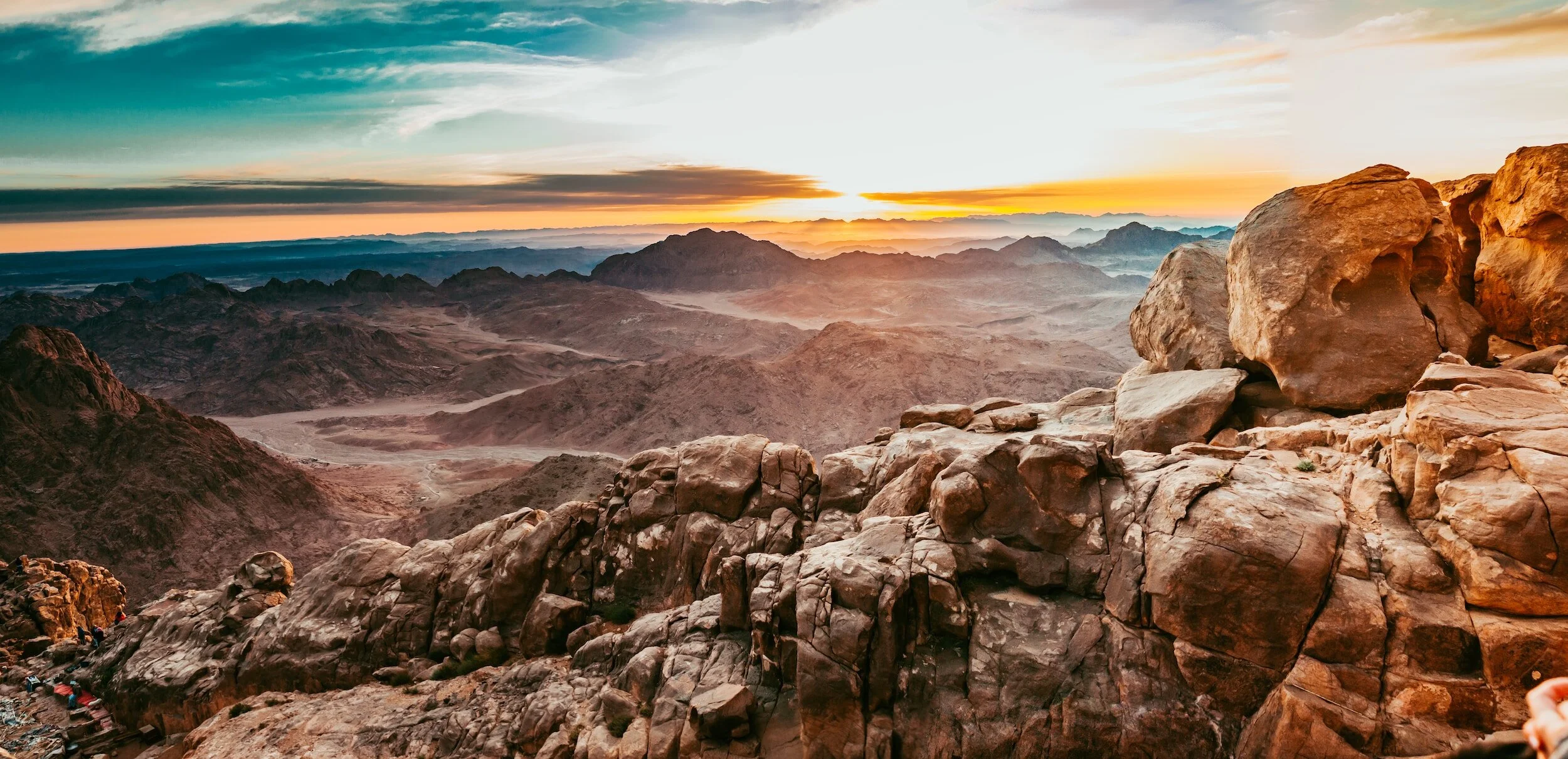 Ignoring Hollywood Depictions, Where Is The Biblical Mount Sinai Located?