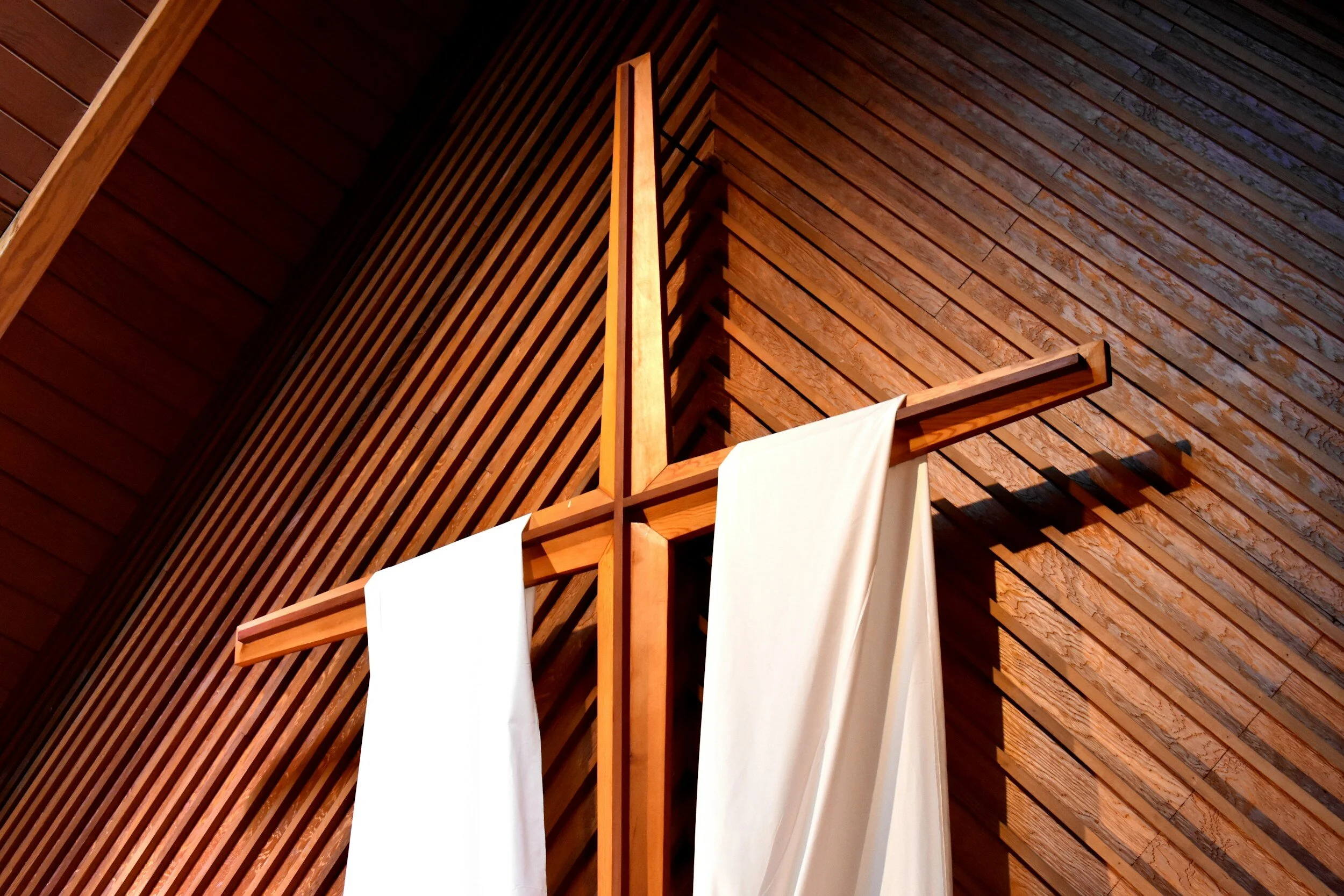 Hispanic Protestant Pastors Face Unique Congregational And Community Needs
