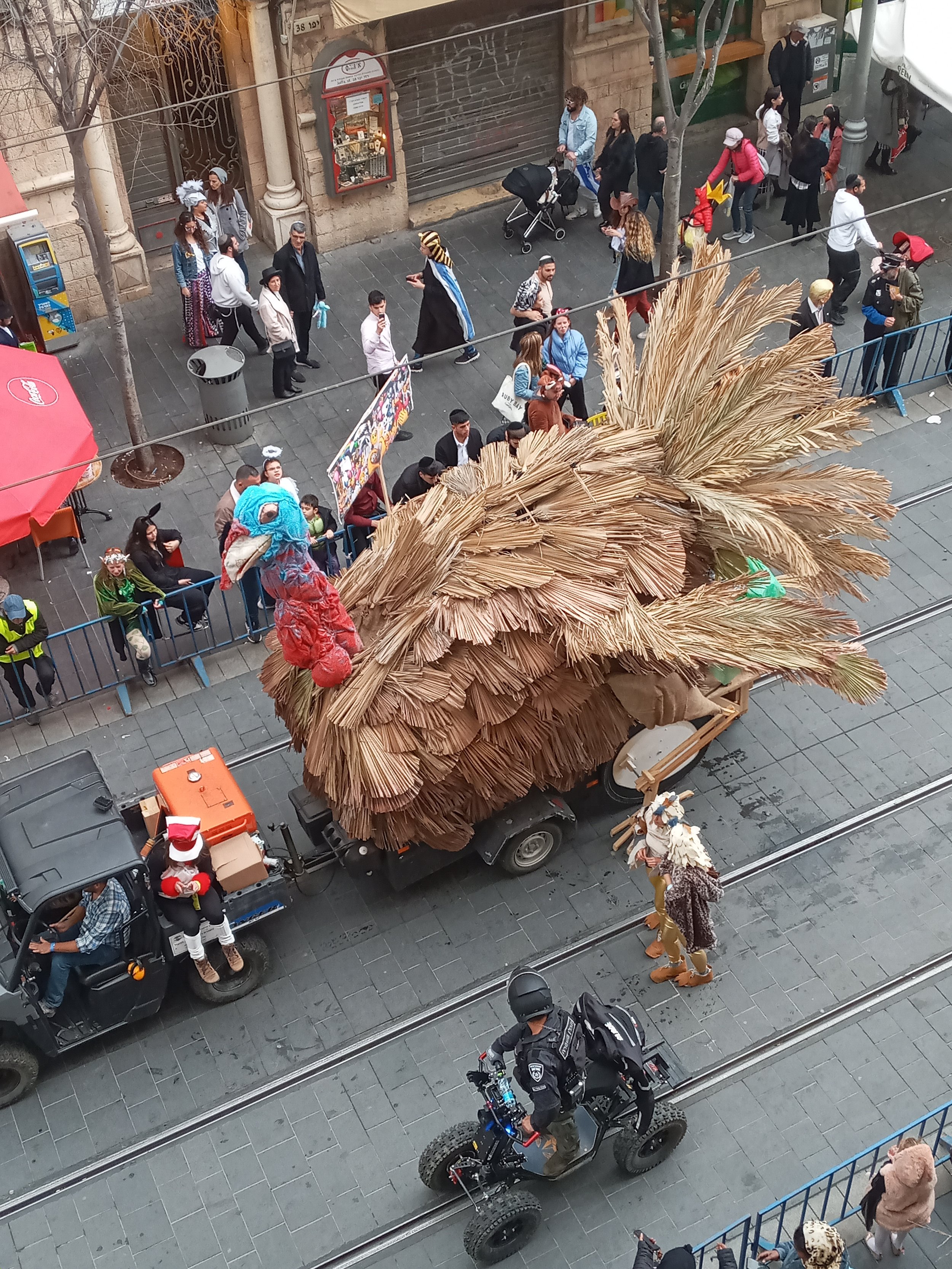 Jaffa Road Purim parade 3.jpg