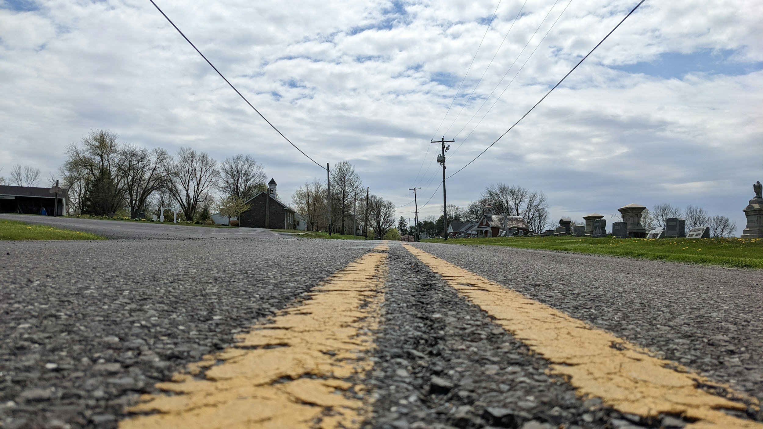 The Wisdom In The Middle: Resisting Our Age Of Binary Thinking