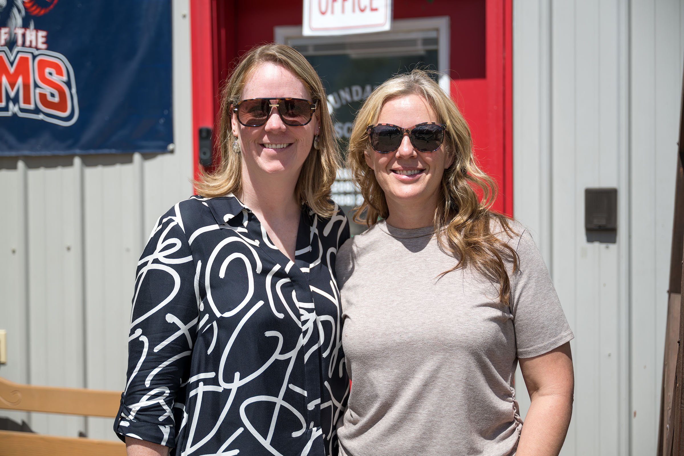 📚 In Rural Idaho, BFFs Transform A Greenhouse Into A Thriving Christian School 🔌
