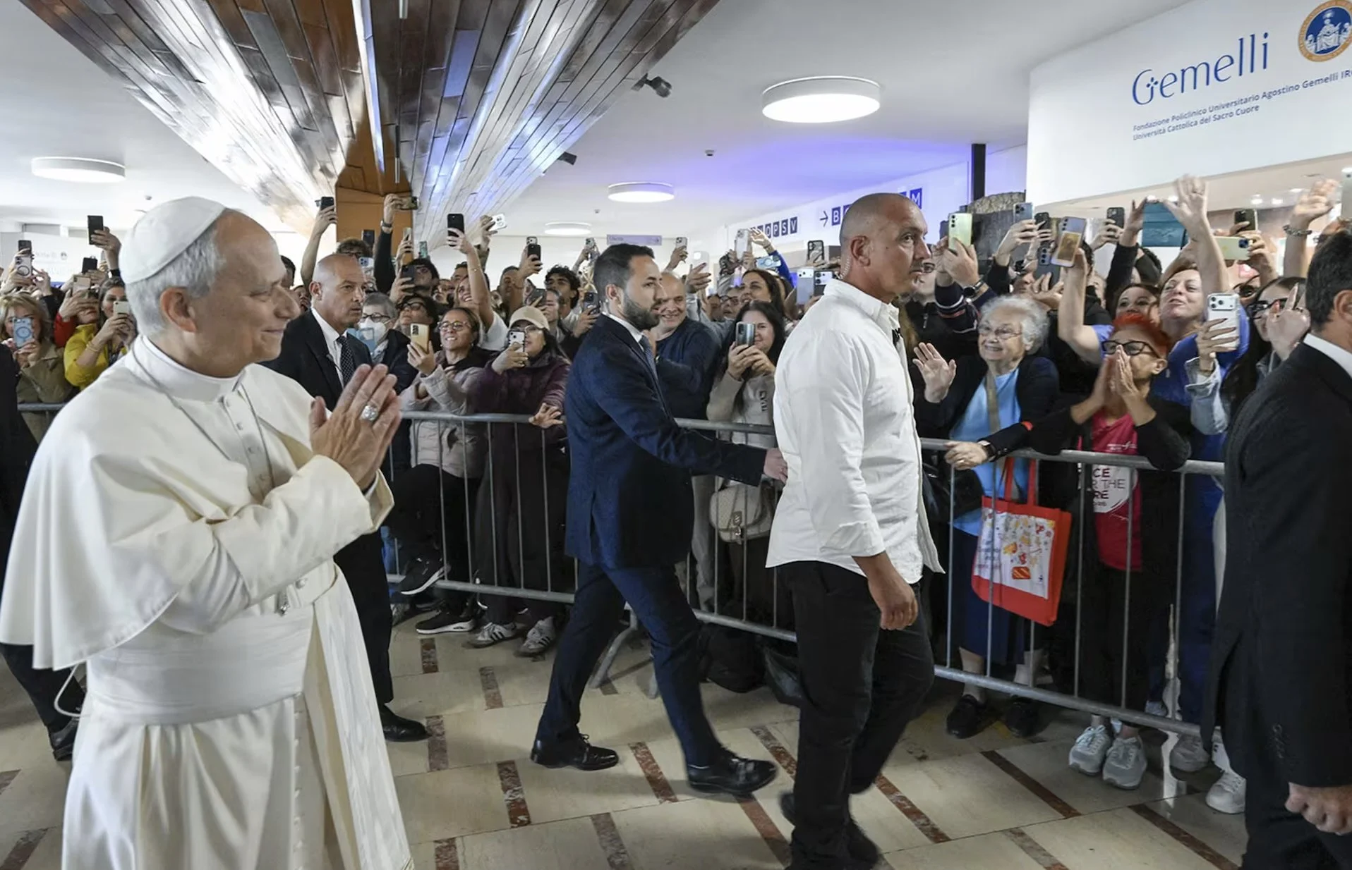 Vatican Says Pope Leo XIV Diagnosed With Lung Cancer