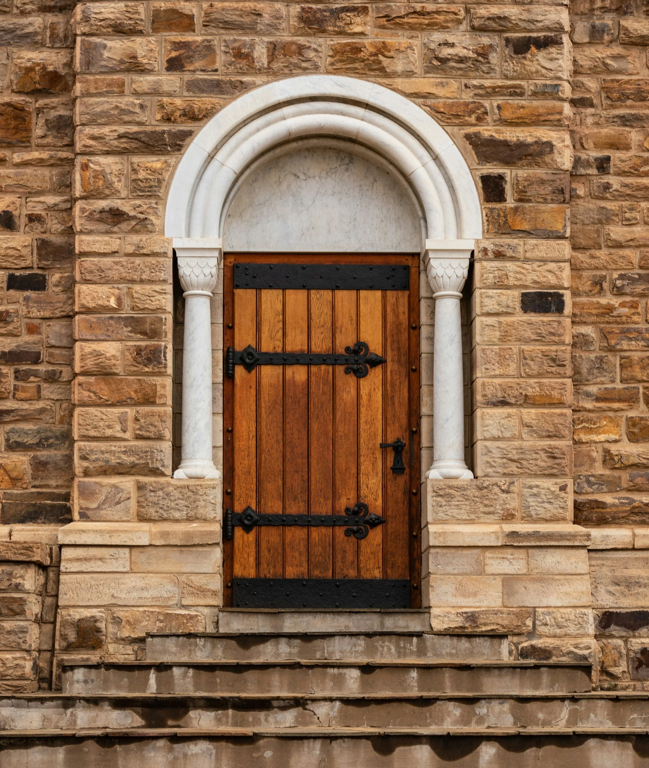 Crossroads Podcast: Life And Death In America’s Churches 