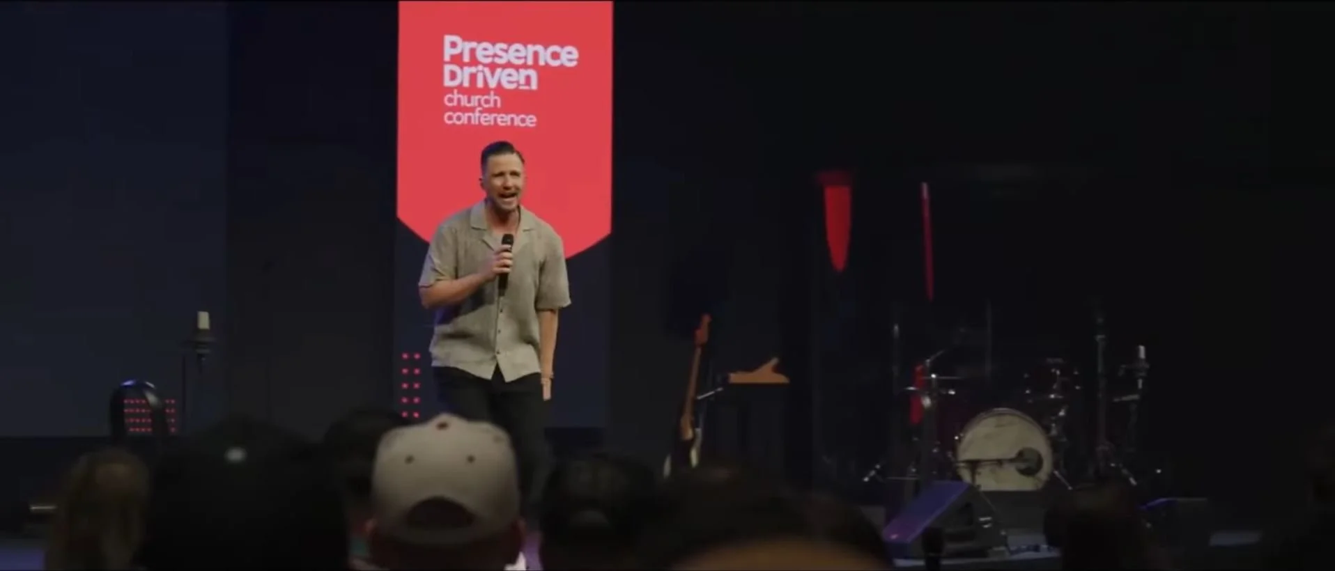 Amid Sexual Misconduct Probe, Apologist Michael Brown Receives Ovation 