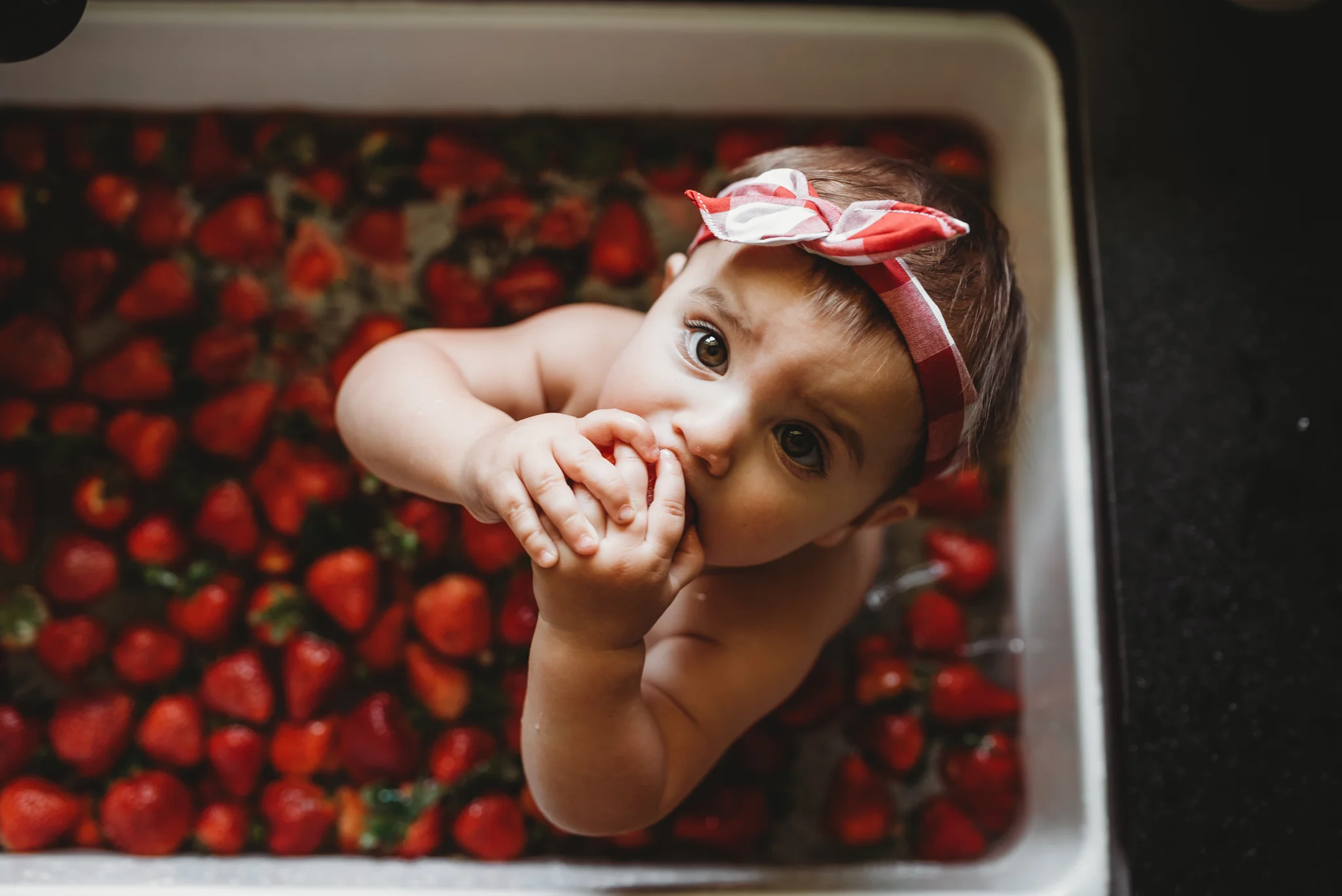 strawberrybath1 (1 of 1).jpg