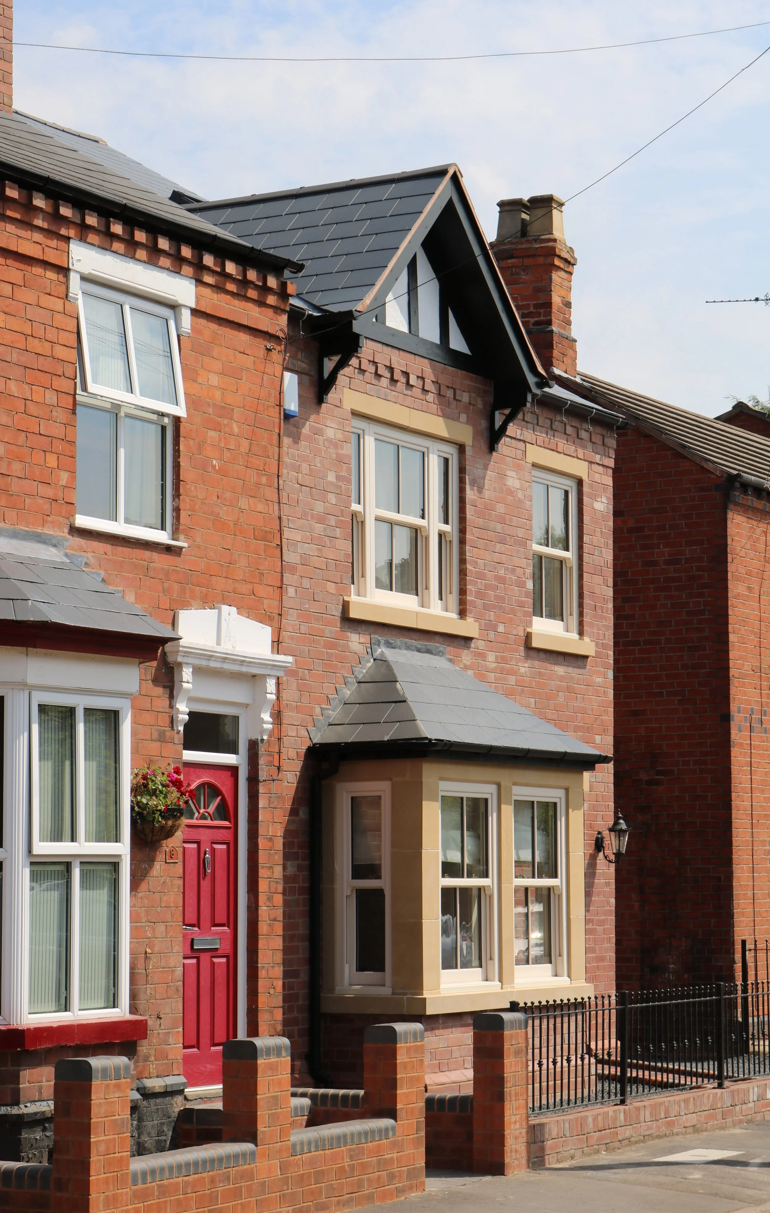 sensitive new build dwelling within the historic old quarter of Stourbridge, West Midlands