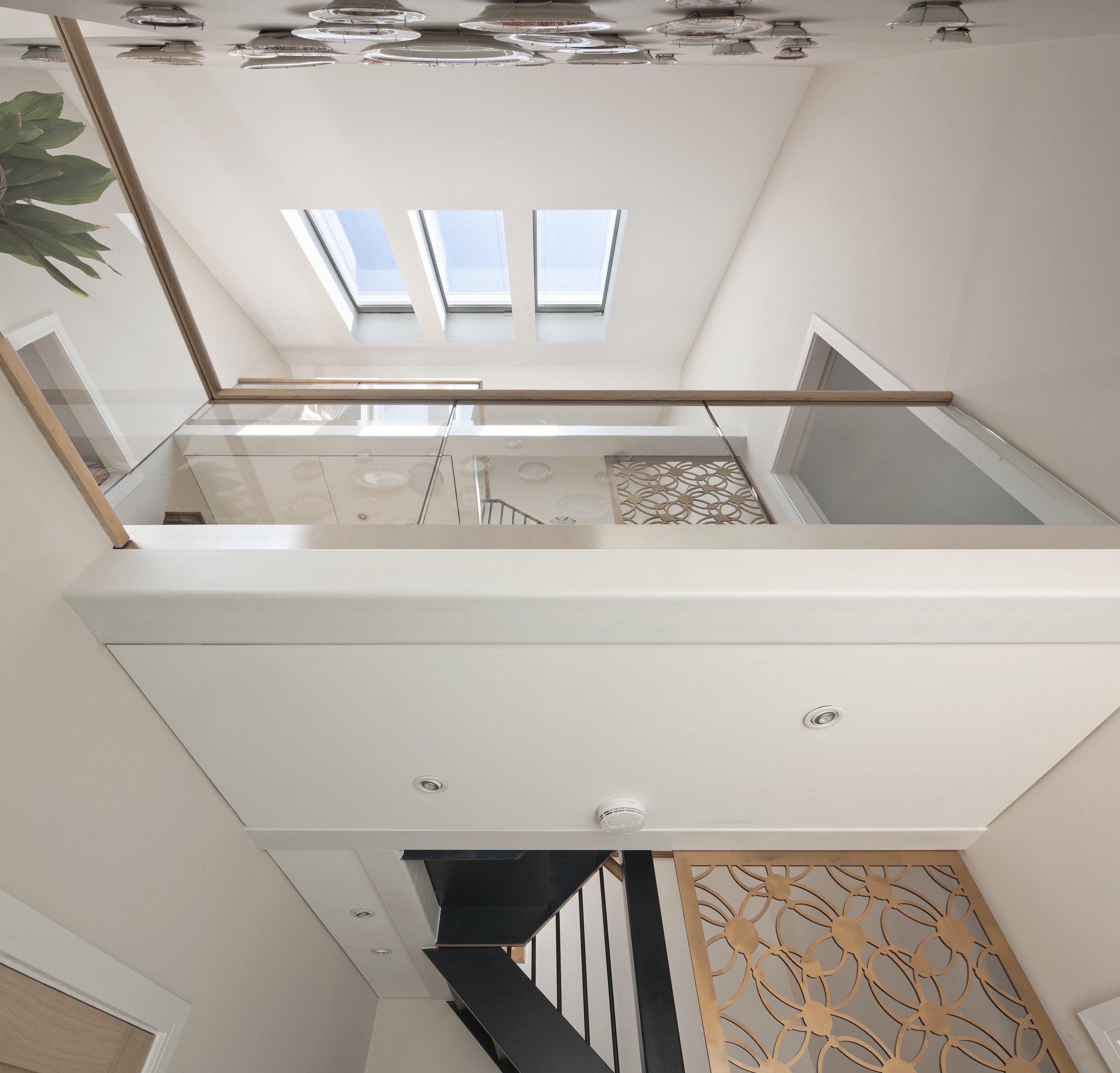 Bespoke contemporary 'one-off' new build family dwelling built to passivhaus principles in Hagley, near Stourbridge, Worcestershire. A modern covered glazed pergola entrance structure incorpora (Copy)