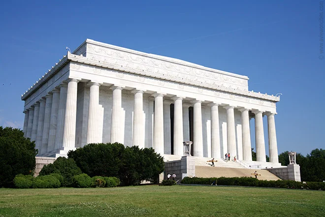 Fly From Essex to US Capital from £199 One Way