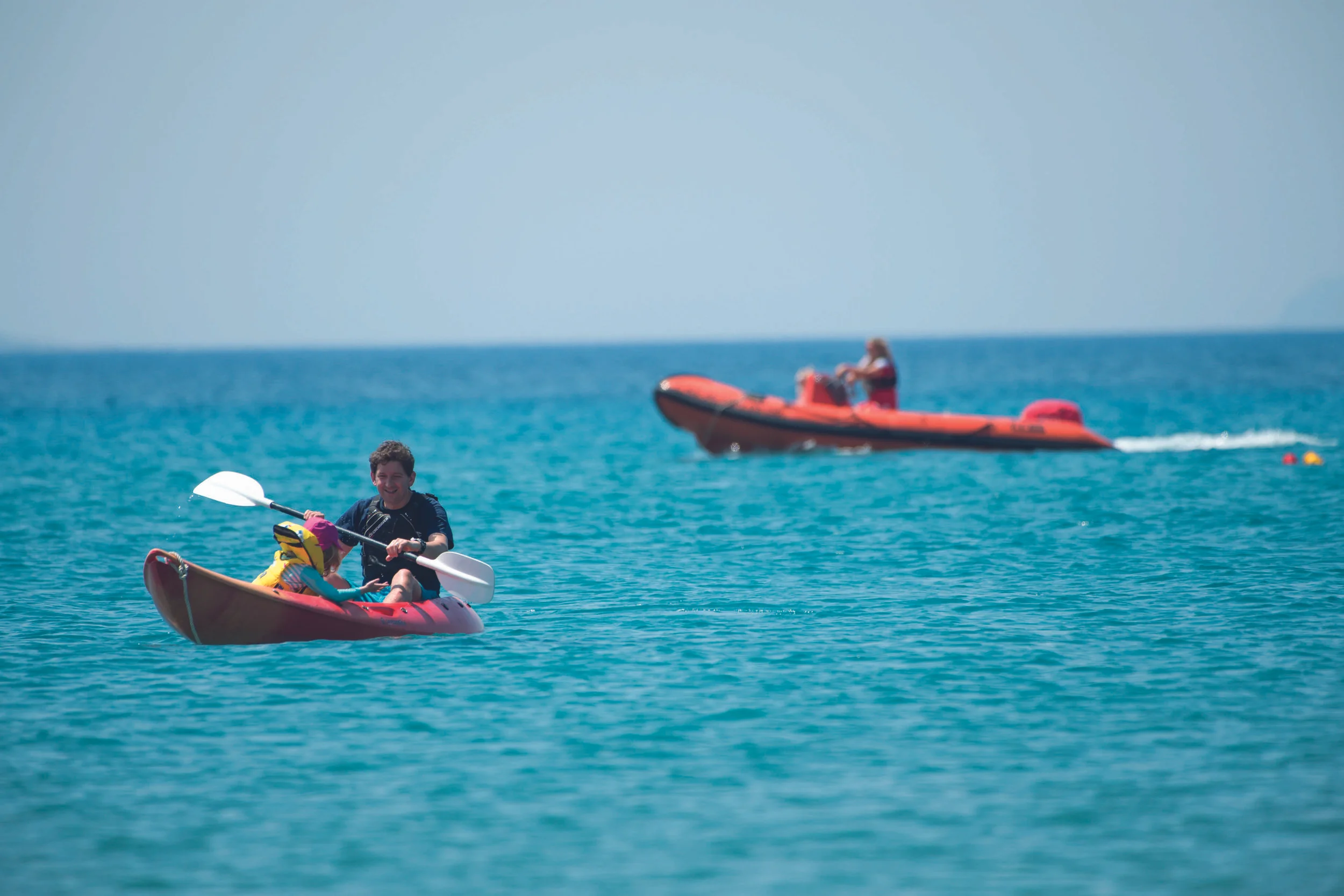 Family_kayaking.jpeg