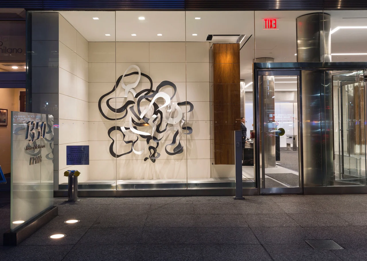 1704 USA NY Janaina Tschape Cut Out Lobby 0060.jpeg