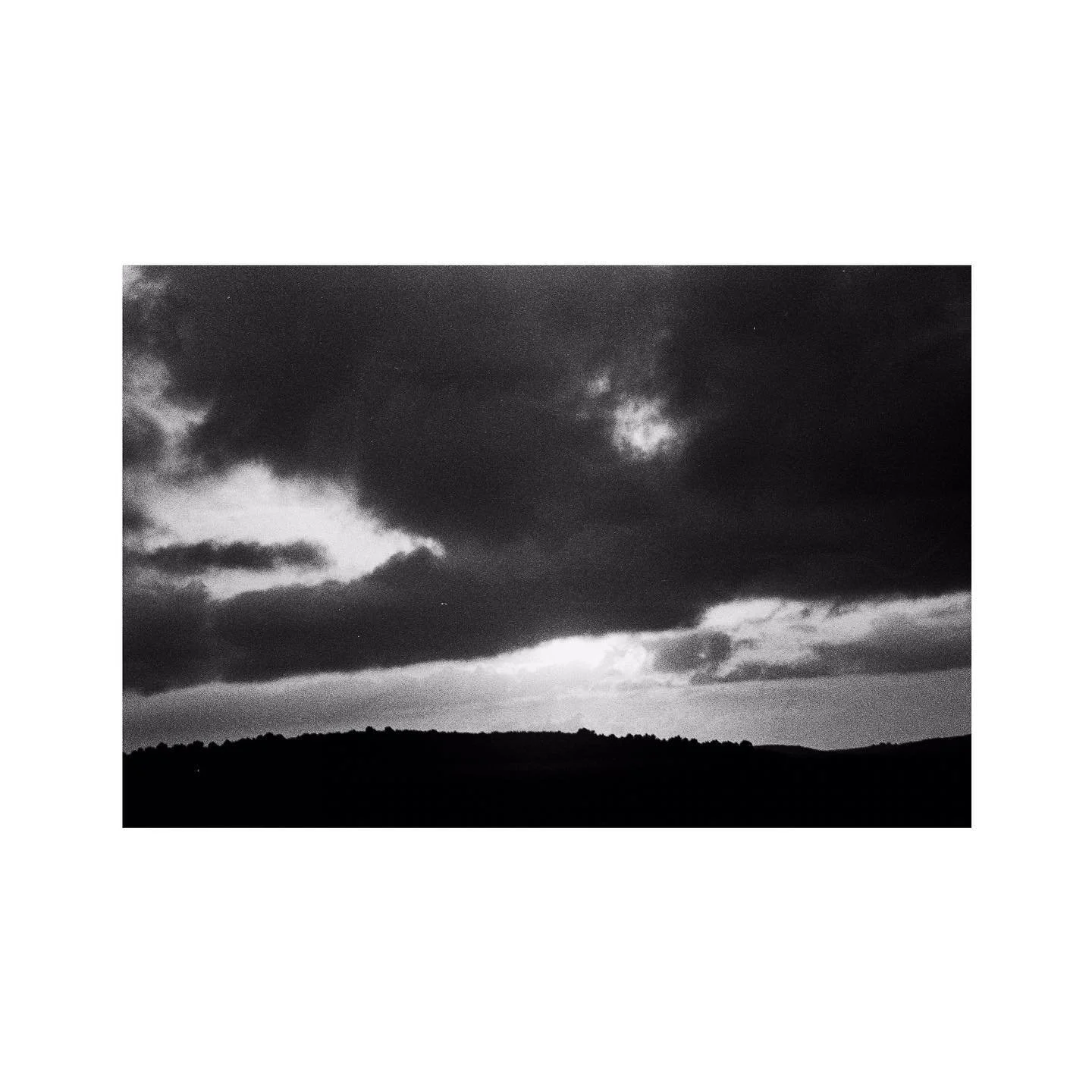 #Winterlandscape#Mountainview#2#cloudy#croatianwinter#highwaydiscoveries#highcontrast#blackandwhite#analogphotography#35mm