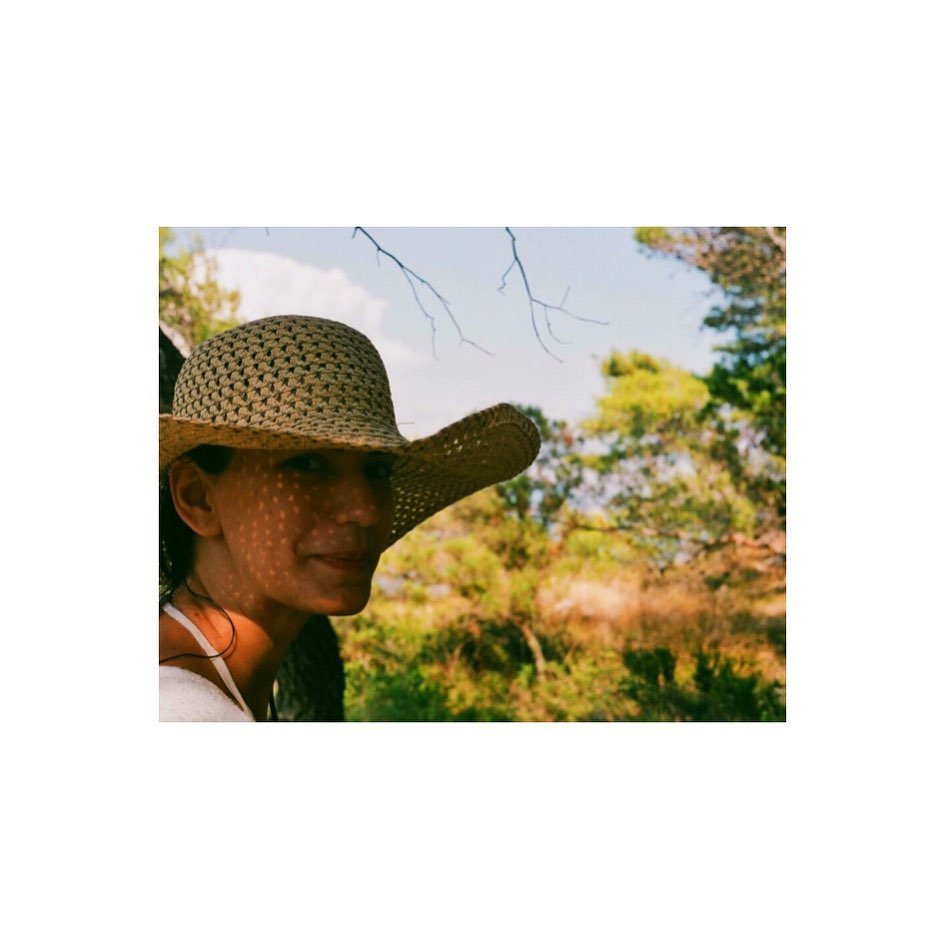 #Dubiinthebush#forest#carpetbeach#Sumartin#Brac#Croatia#summertrip#intheshade#hatshade#35mm#analogfilm