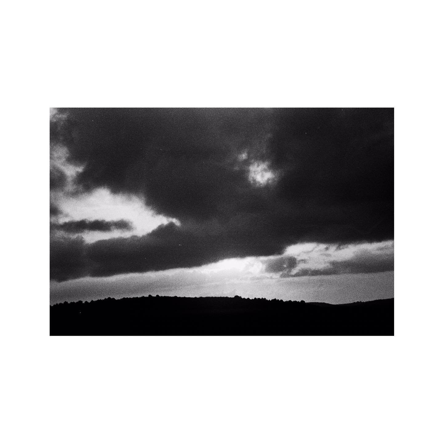 #Winterlandscape#Mountainview#2#cloudy#croatianwinter#highwaydiscoveries#highcontrast#blackandwhite#analogphotography#35mm
