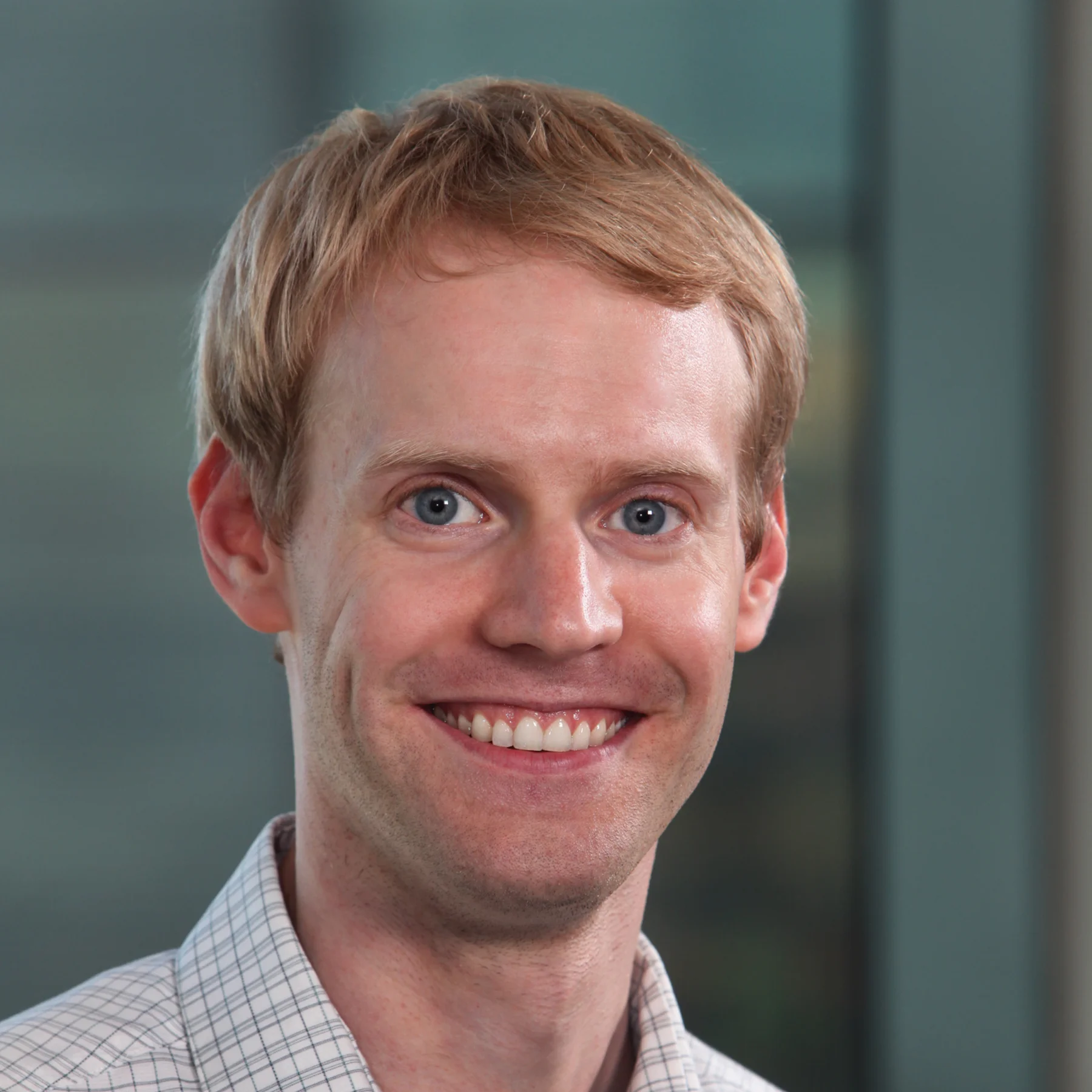 Co-Founder Andrew Kruse, Ph.D. is Assistant Professor of Biological Chemistry and Molecular Pharmacology at Harvard Medical School. His lab studies the molecular basis of membrane protein signaling important in human health and disease using biophysical techniques and structural biology. Andrew was selected for the 2016 Forbes “30 under 30” list, and is the recipient of notable awards including an NIH Director’s Early Independence Award and a Sloan Research Fellowship. He is a founder of Ab Initio Biotherapeutics.