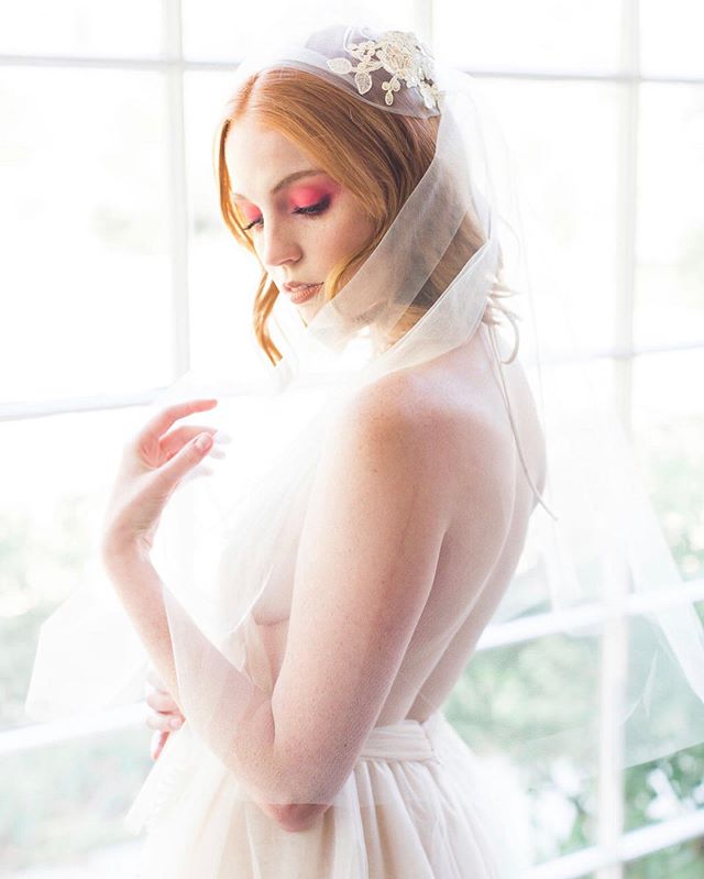 Pink touches my soul like no other color can! 💕 FEATURED ON @greenweddingshoes TODAY!!!! Created + Hosted by JLN Studio @theprettyprojectworkshop | Photography @wisteriaphotography | Design + Styling @forrestandj | Floral Design @thebloemistla | Ven