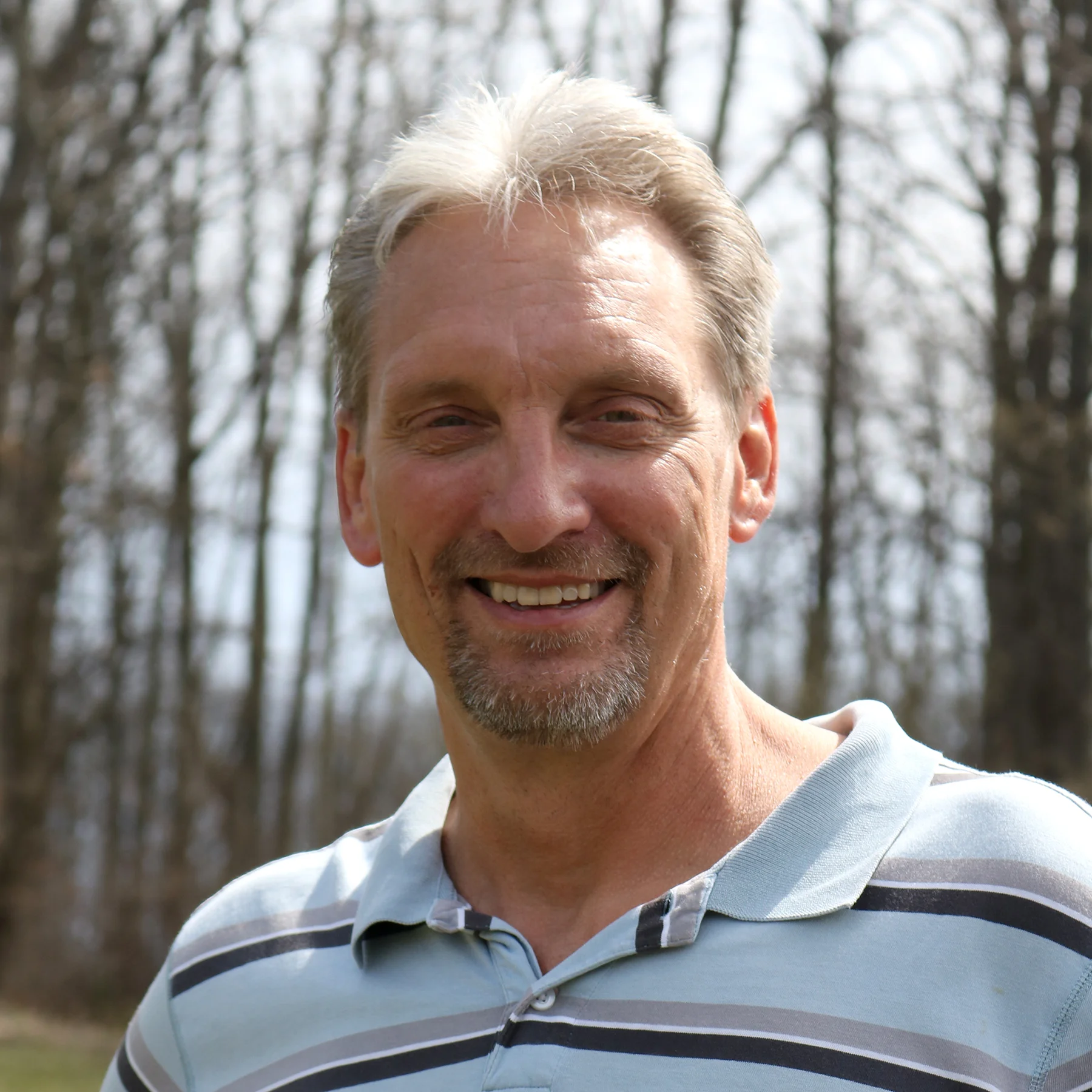 Ed Dzierwa Custodian E-Mail: edzierwa@kwoods.org Mr. Ed, as he is fondly called, proudly works for Kensington Woods after working for General Motors. He and his wife celebrated their 30th wedding anniversary in 2016 and have four great kids. When he's not working, he's addicted to doing Sudoku puzzles. His favorite thing to do is the float in his pool while doing a Sudoku puzzle.