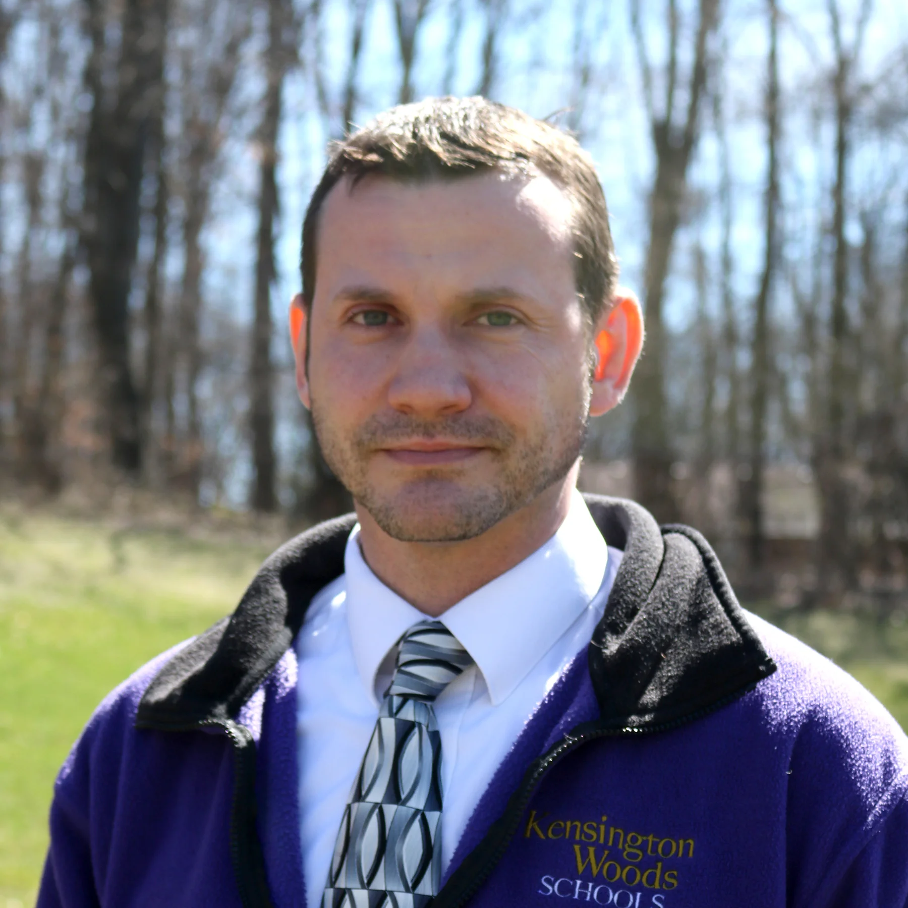 Markus Muennix Principal Girls Soccer E-Mail: mmuennix@kwoods.org MA, Eastern Michigan University BA, University of Michigan Markus Muennix has worked at Kensington Woods since 2005. Mr. Muennix believes that everybody can learn, that learning is for everybody and that everybody owes it to themselves to learn. "It is my role to help each student to capitalize on their ability and willingness to learn to their highest potential." Mr. Muennix's favorite quote is by Epictetus from Discourses, “ Only the educated are free. ”