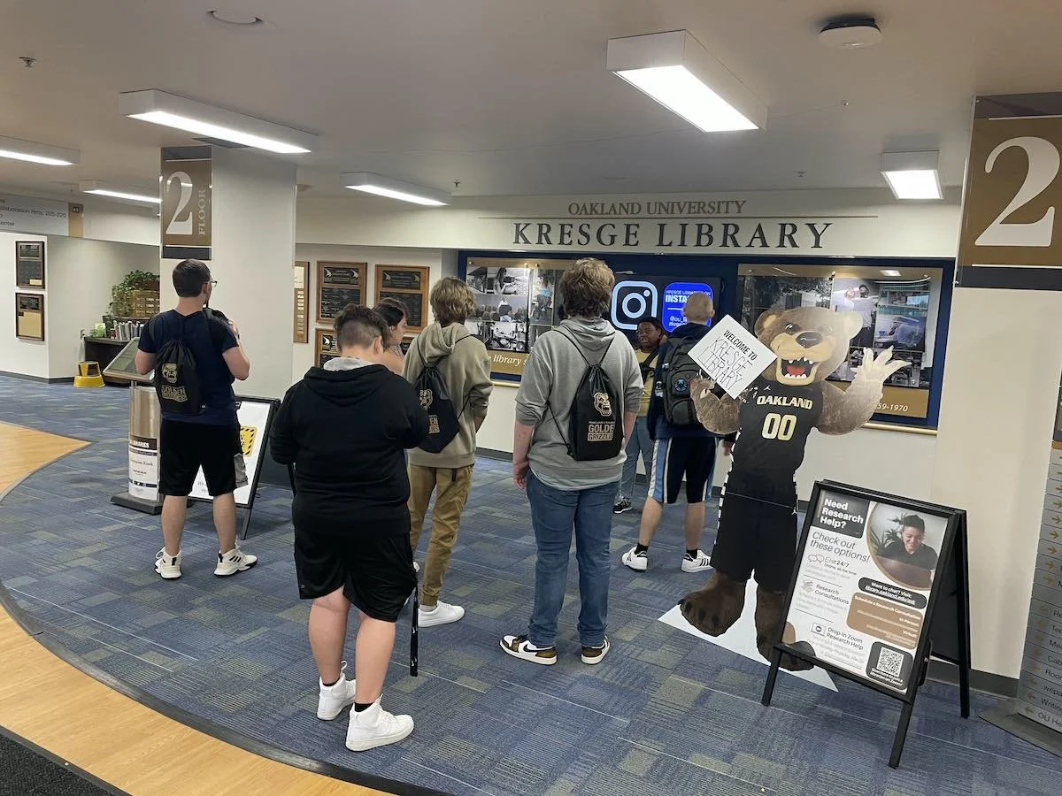 KWoods high school students visit Oakland University.