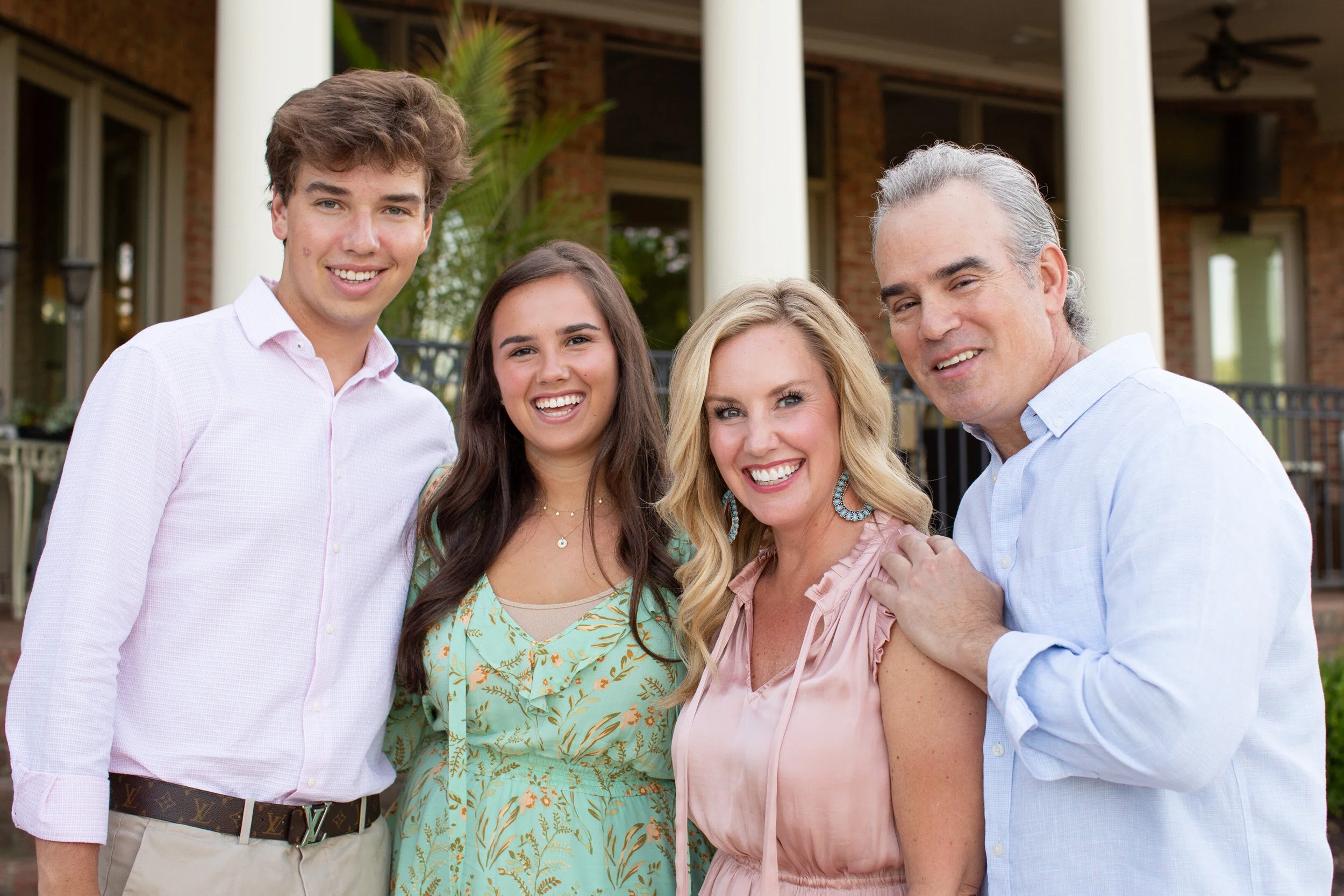 Kind family &amp; Colorful Shoot 
