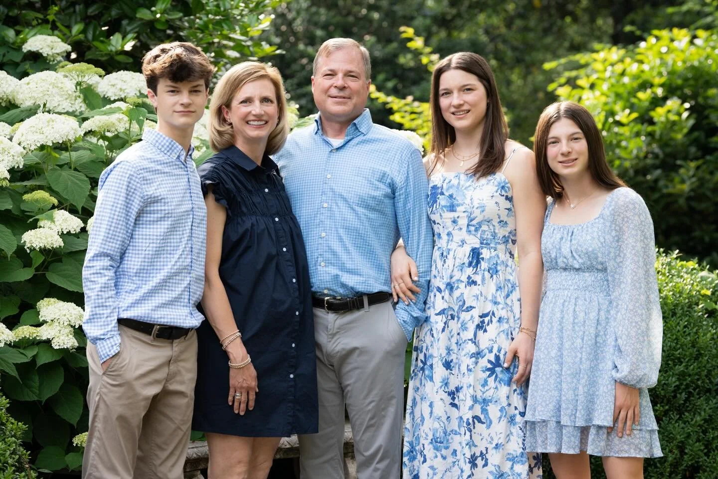 Senior year marks a milestone for the entire family. Including family portraits in your senior session creates photographs that are meaningful now and priceless later. 

Senior and family sessions are available for this spring. 📷🌸🪻