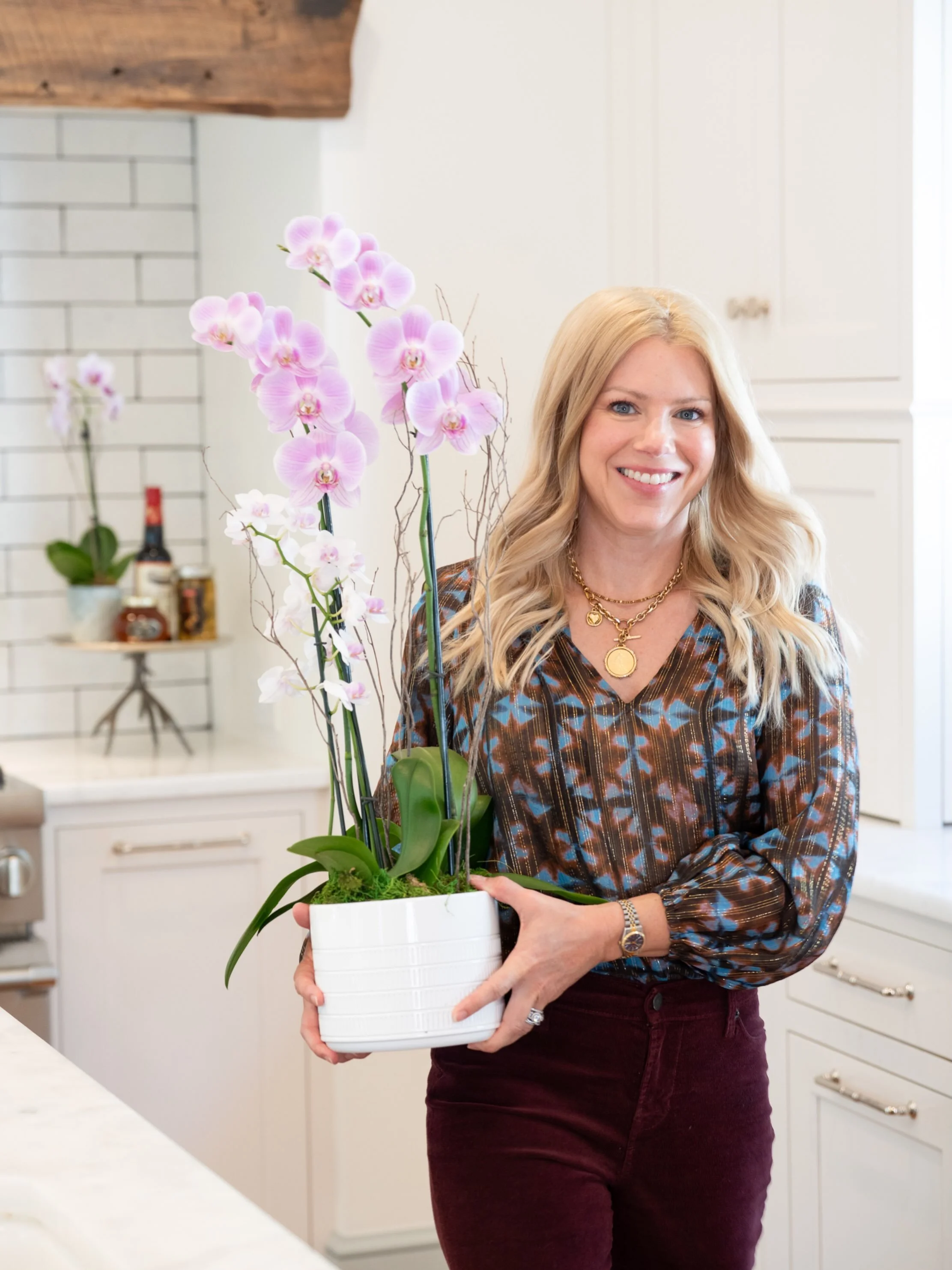 All the details in selling your home matter. @beth.shull.realtor with @yourcltrealtors sure does make sure of that!  Here&rsquo;s of my favorite pics from her realtor photo session in a gorgeous Dilworth home that is now sold.