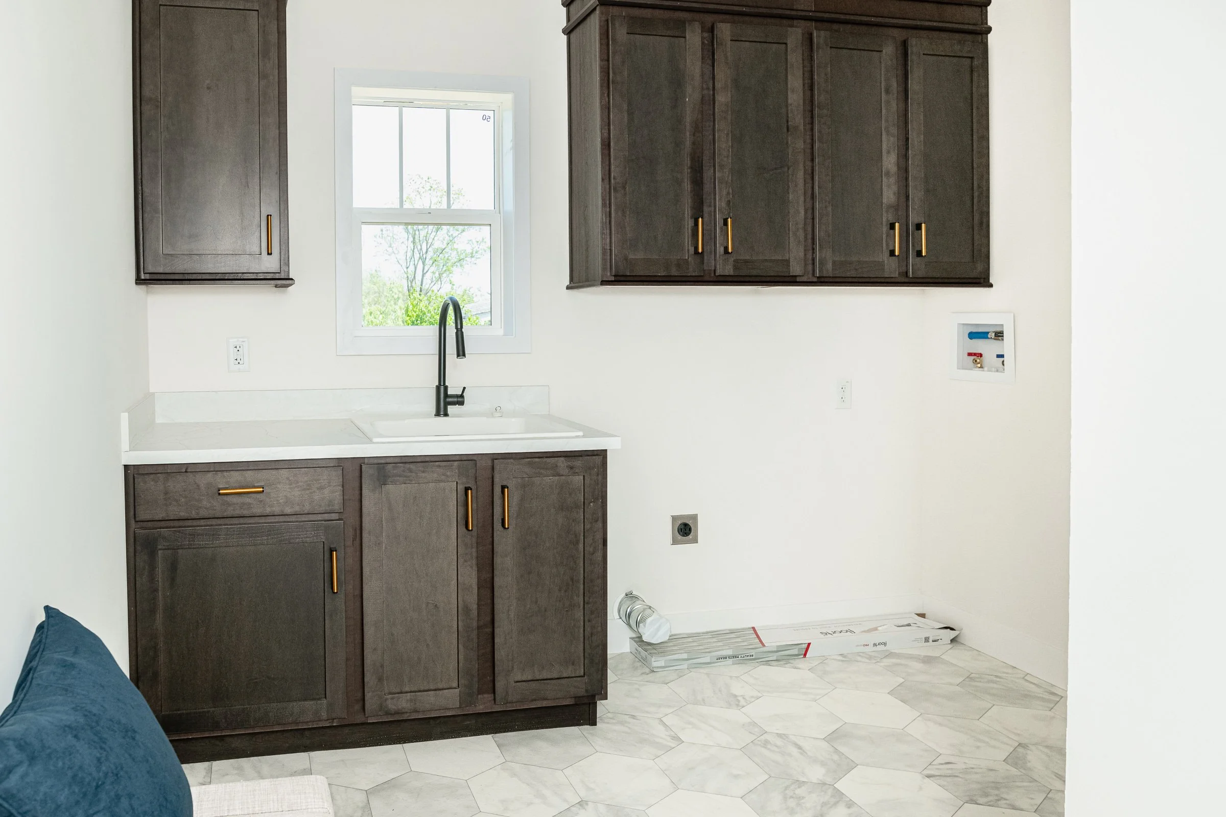 2521 S Banta Ave-34.jpg
