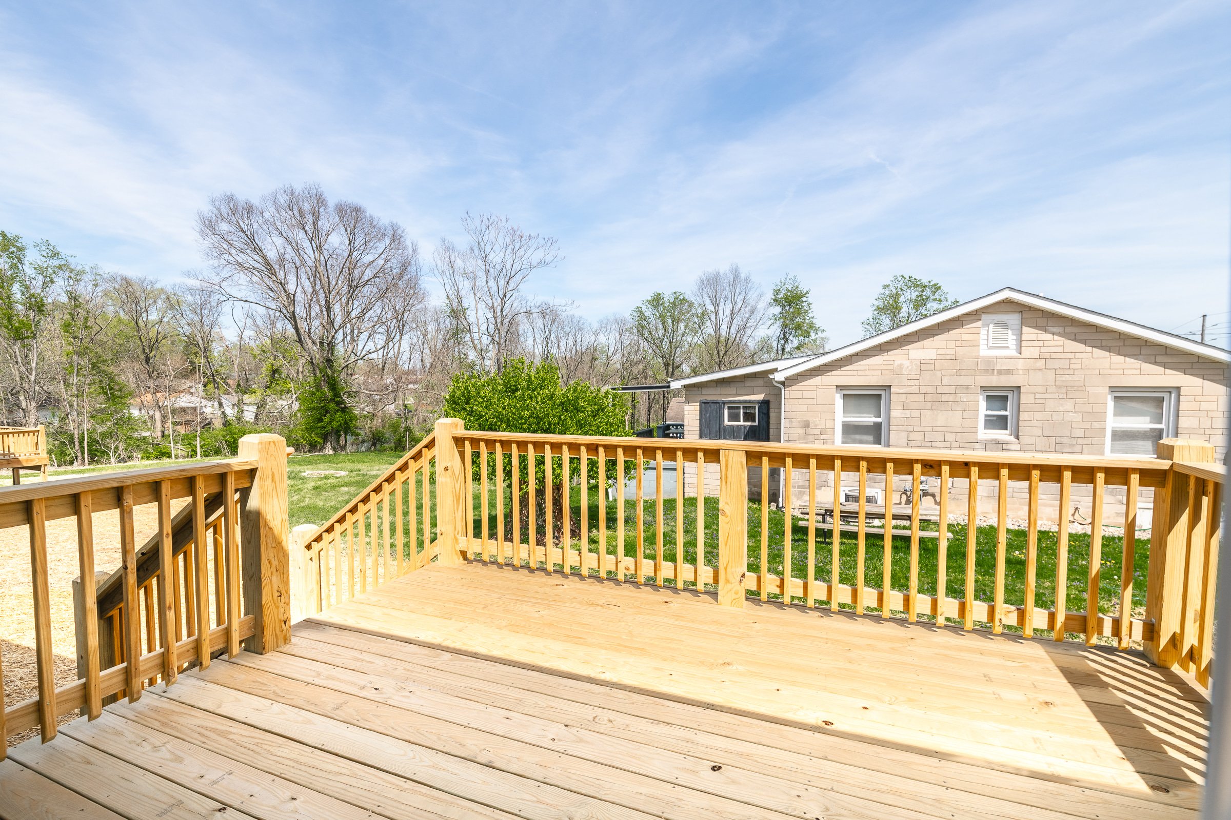 2521 S Banta Ave-40.jpg