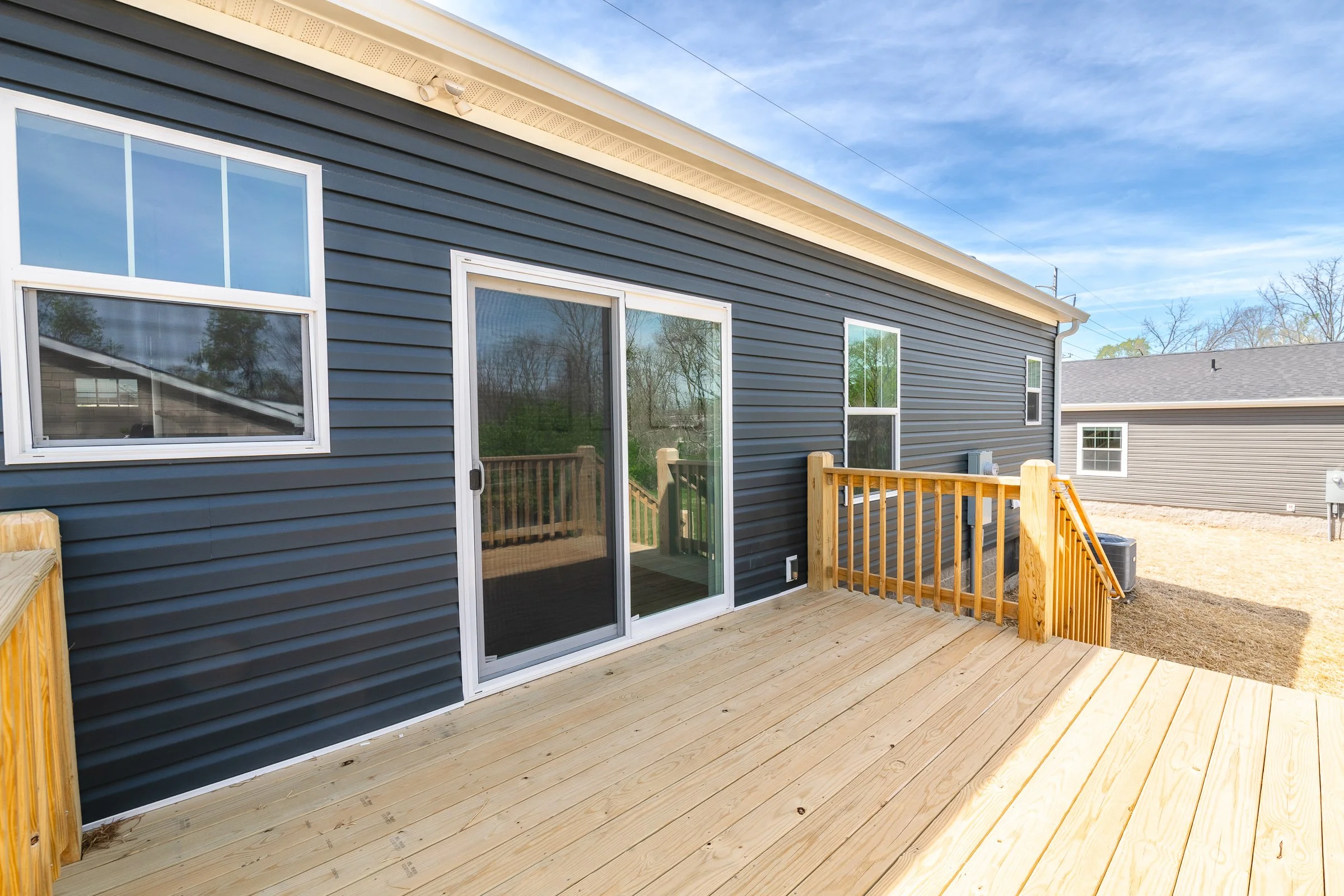 2521 S Banta Ave-42.jpg