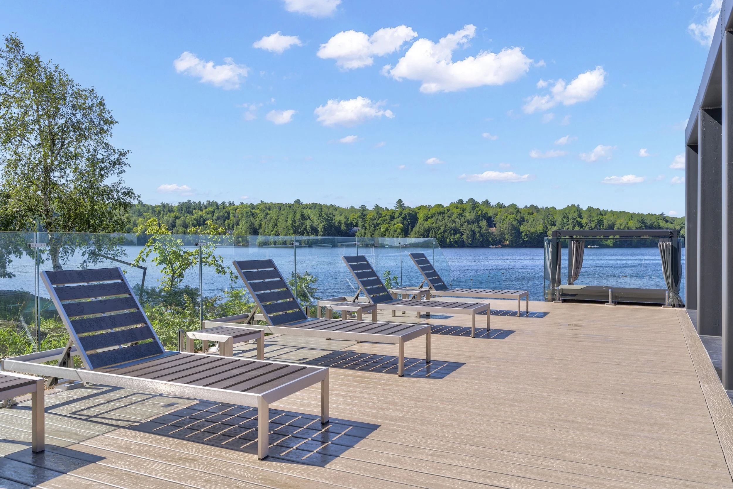 Infinity Pool-727 Grandview Dr - Exterior 2.JPG