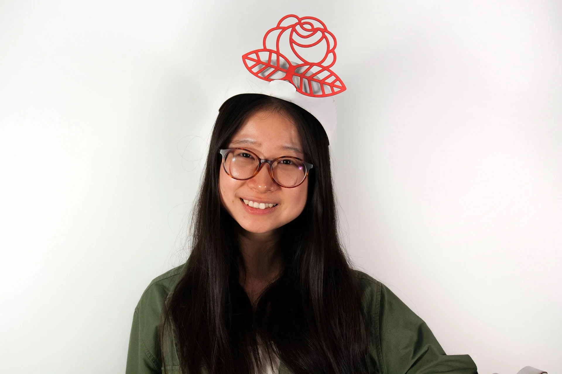 hat_on_model.jpg