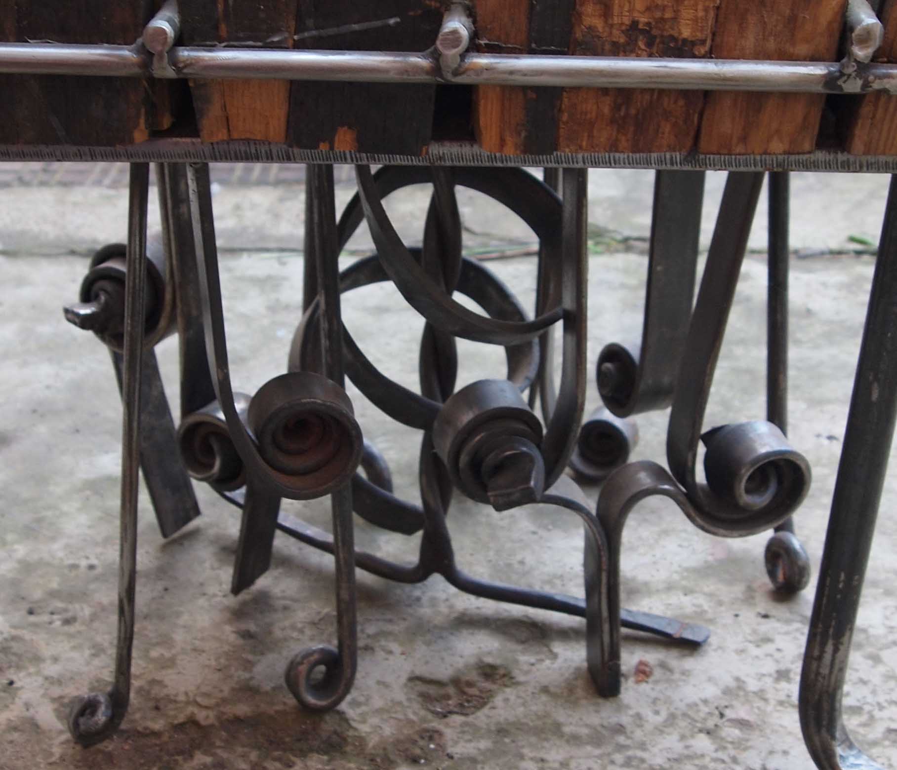 metalwork table detail legs.jpg