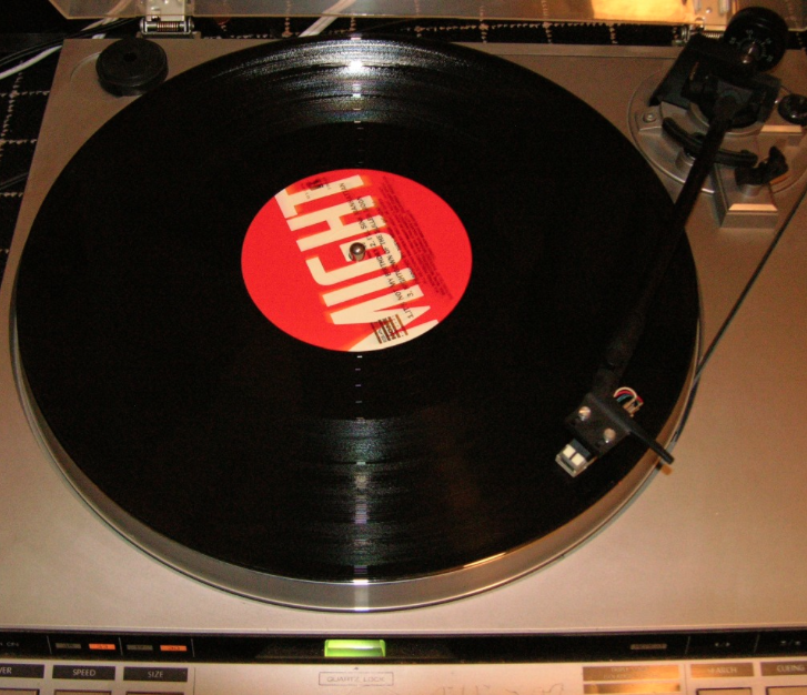 on turntable.png