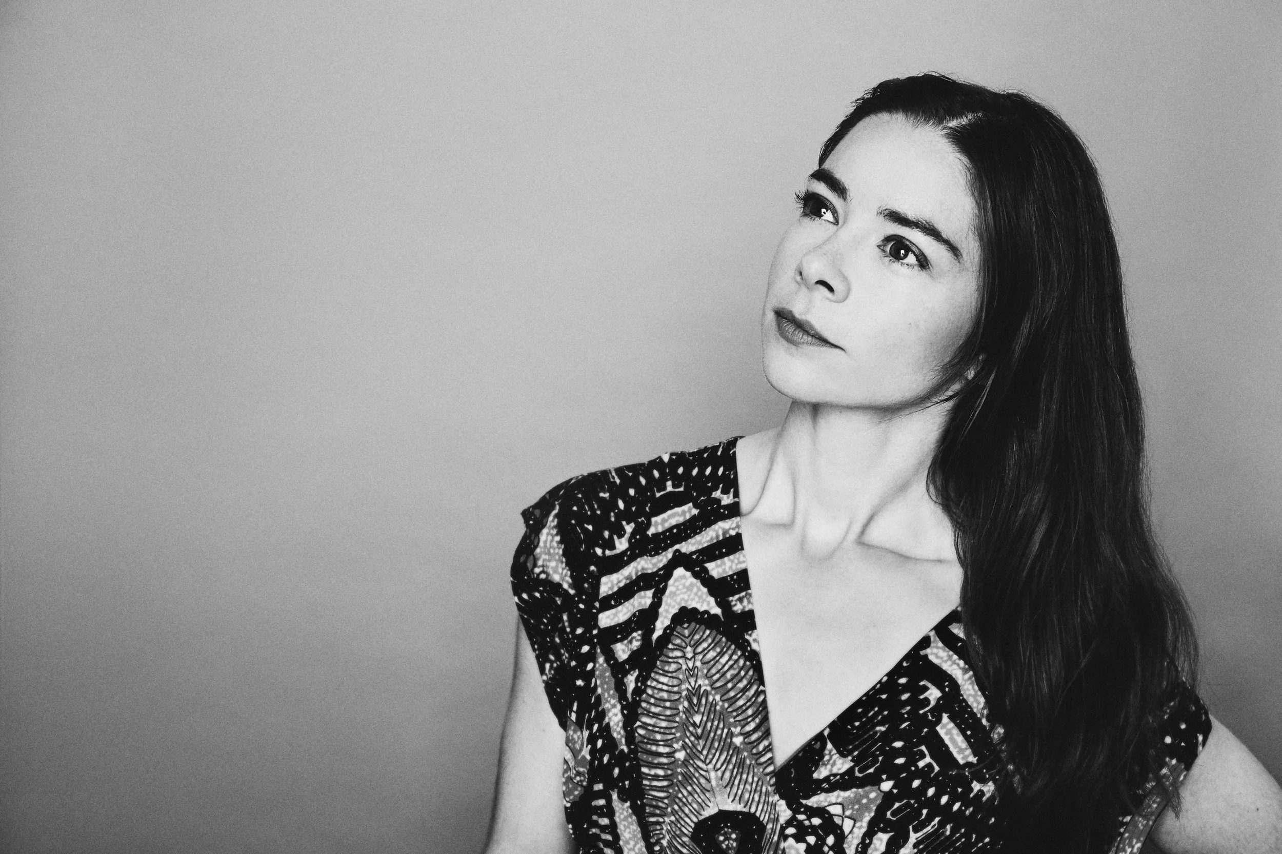 LauraBarrett_236 BWWEB.jpg