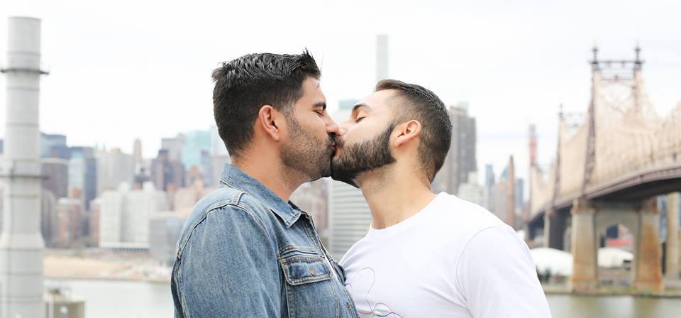 אתר היכרויות להומואים מקוונים תשבץ