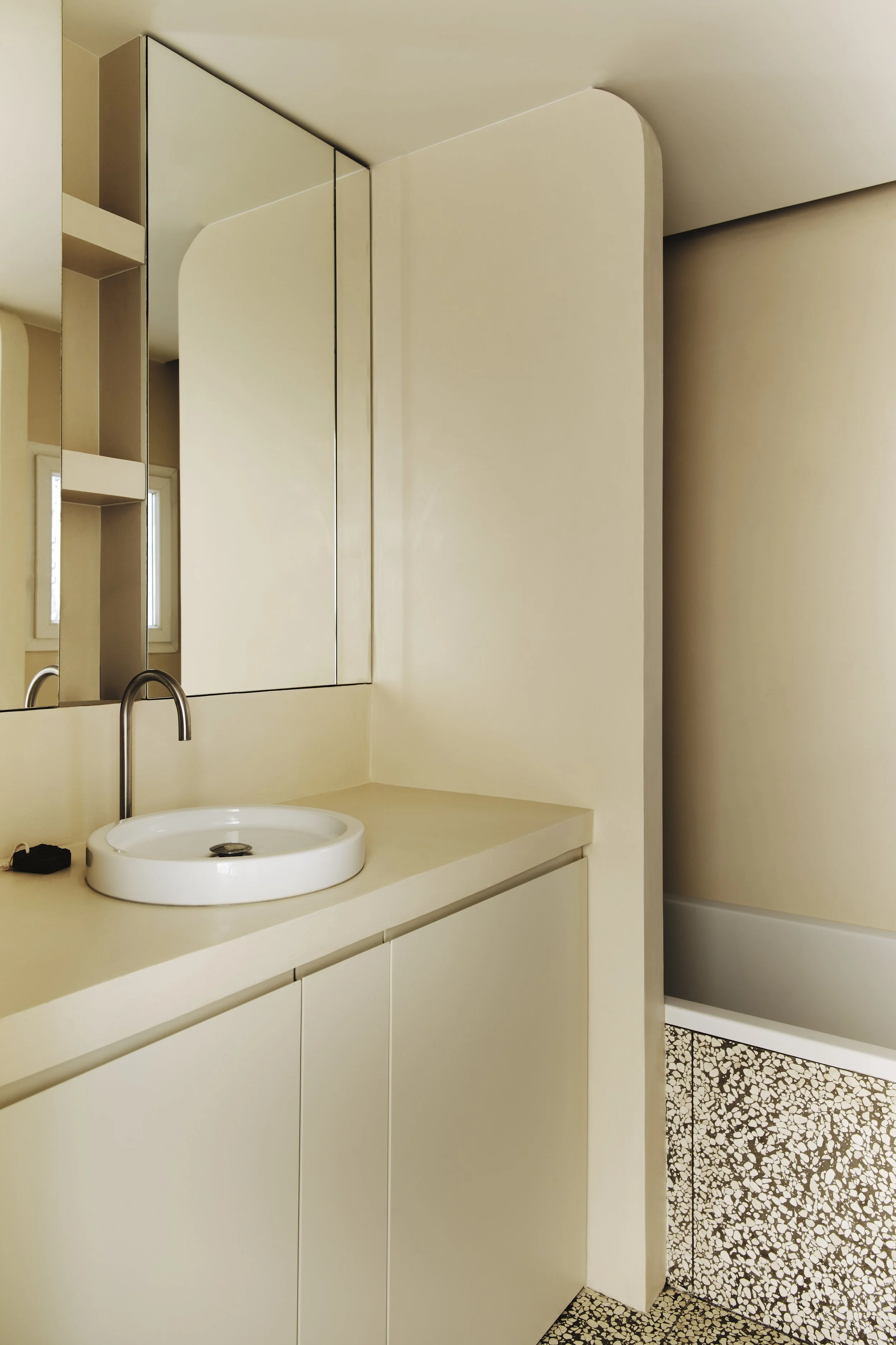 25-03-21-ATELIER LOUVET PARADIS-WEB-18.jpg