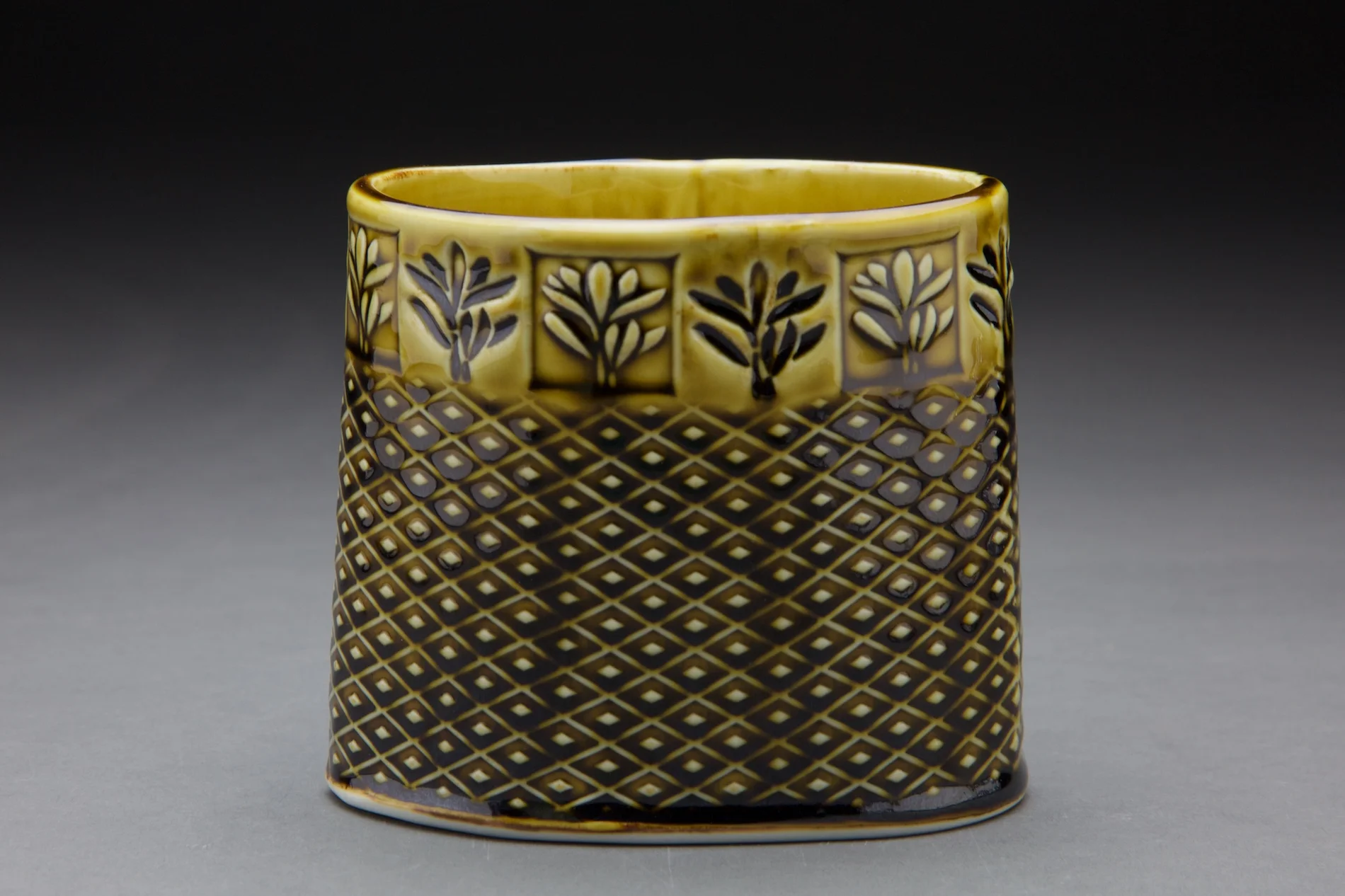 5x5x3 in vessel amber celadon glaze