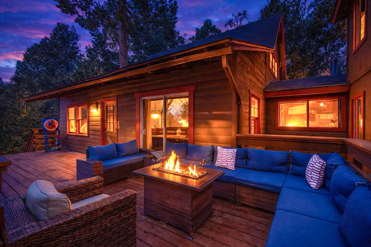 untitled_25460 Marion Ridge Dr_DSC_0385-sunset.jpg