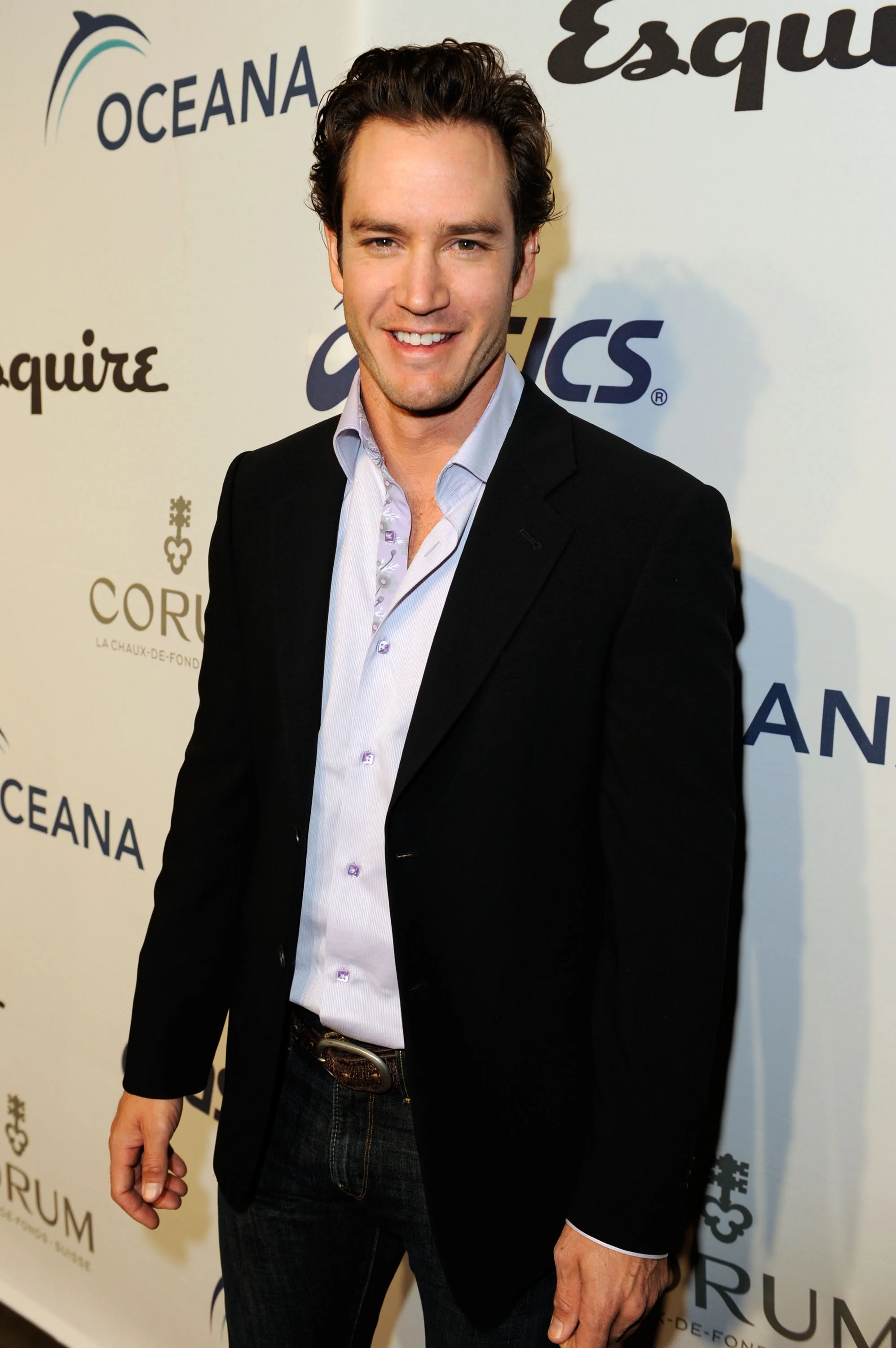 106106024AP001_Esquire_Hous.JPG