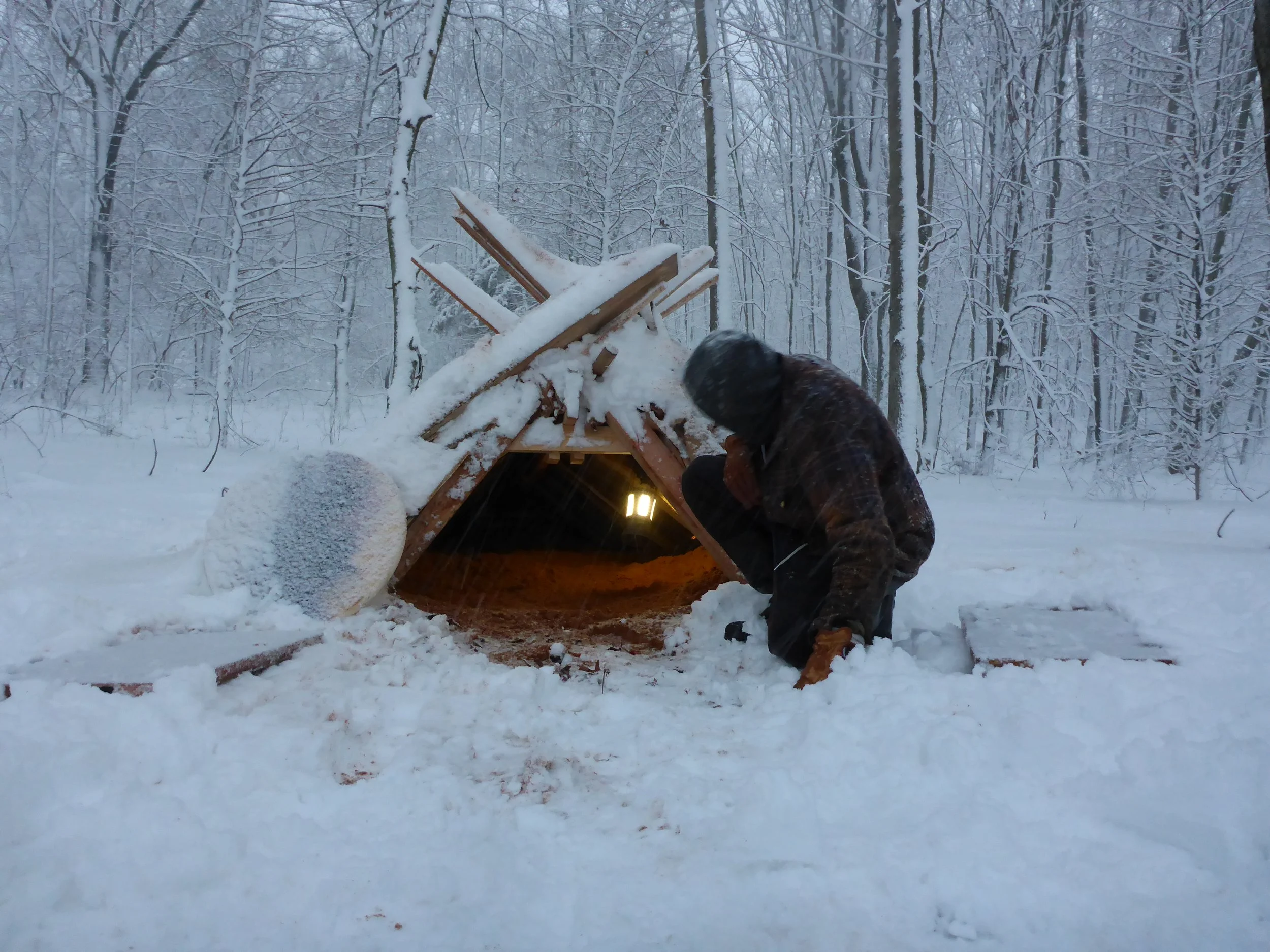 12 snow hut.JPG