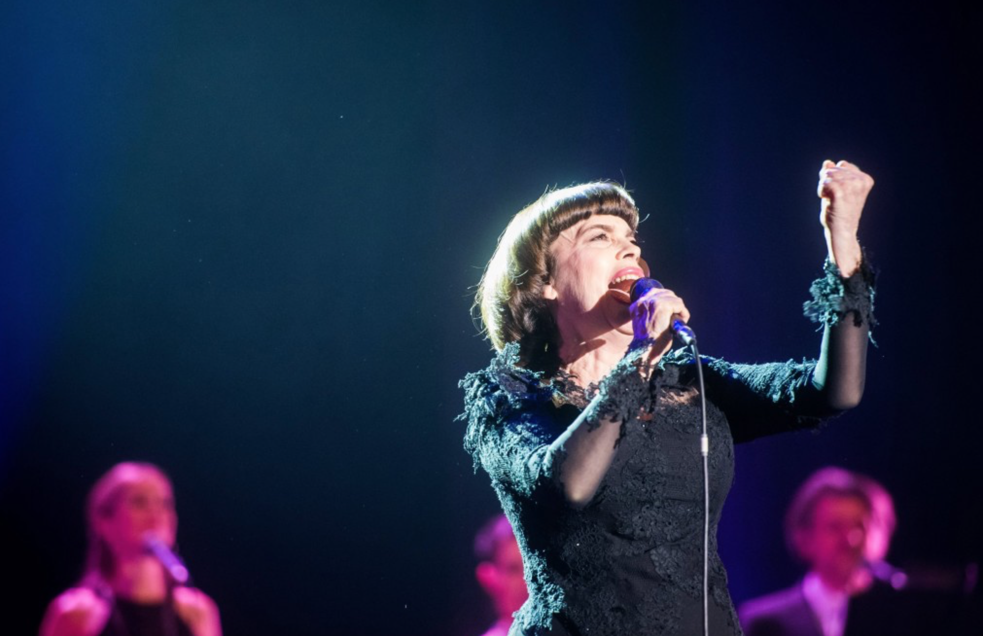 Mireille Mathieu Live