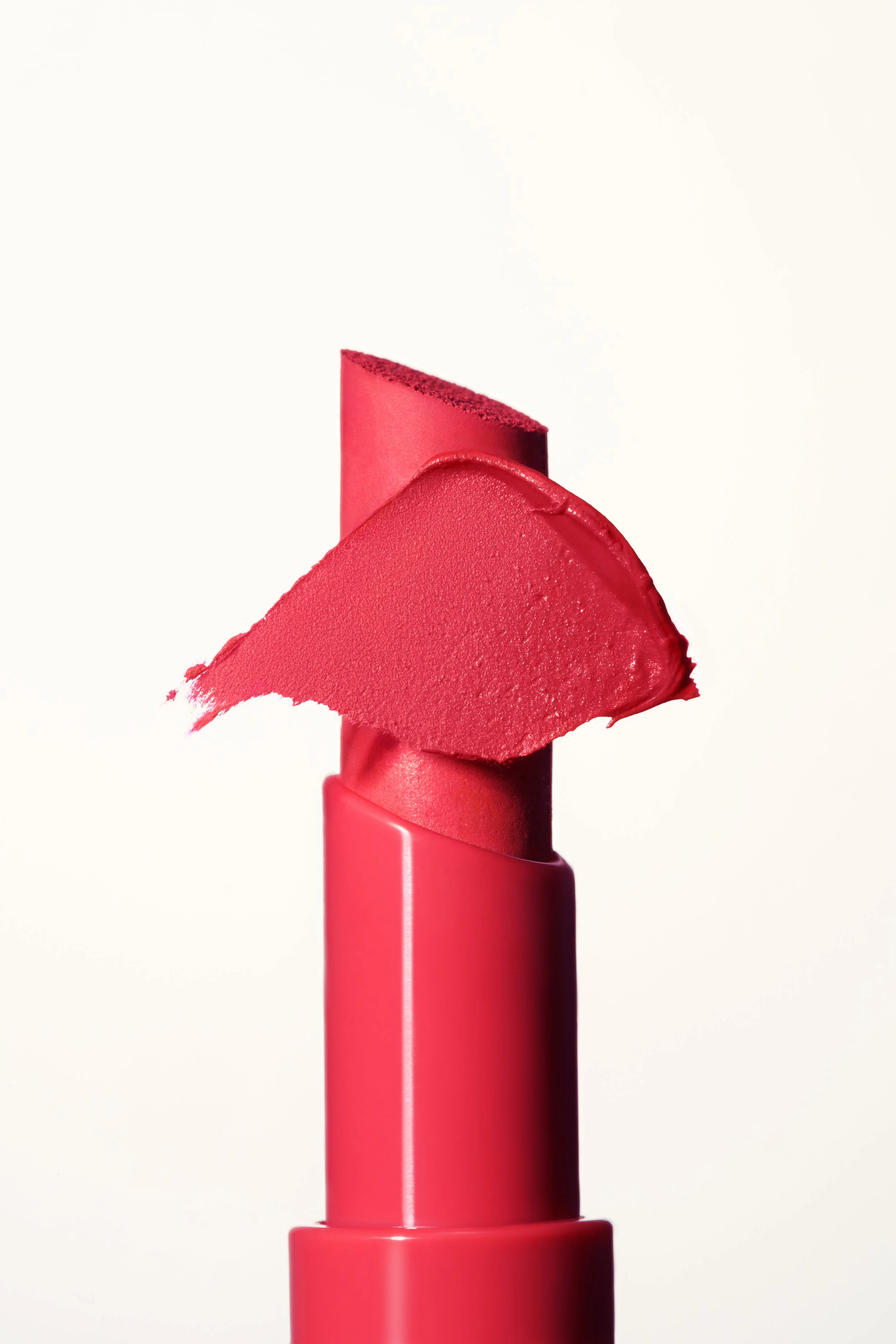 RMS_Still_Life_Legendary_Serum_Lipstick_05_265_STACK_V3.jpg