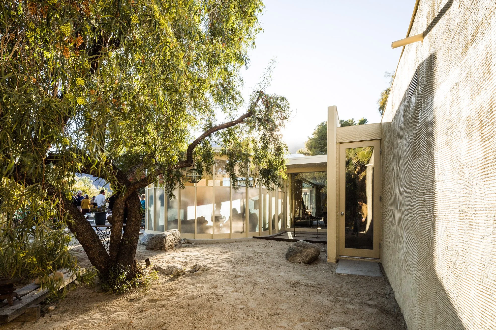 Raymond Loewy house in Palm Springs by Albert Frey