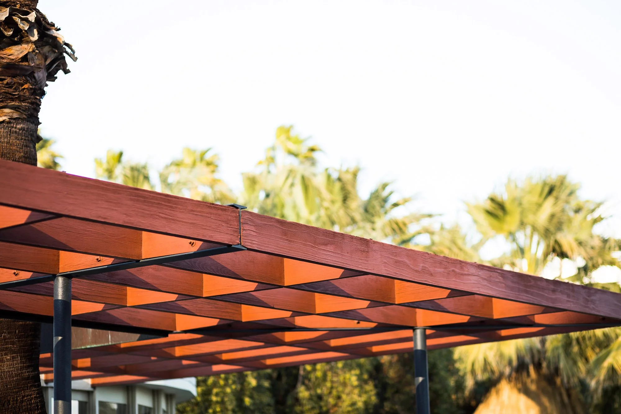 Raymond Loewy house in Palm Springs by Albert Frey with indoor to outdoor pool