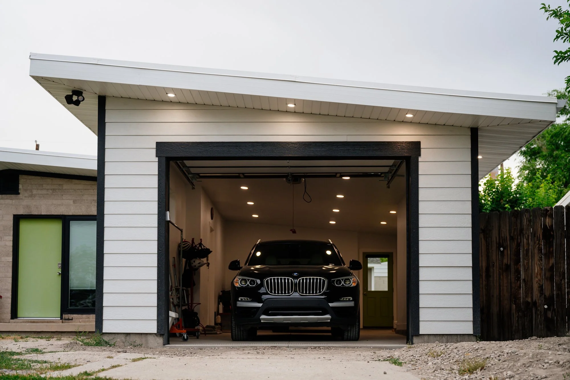 Garage_Webresized_07.JPG