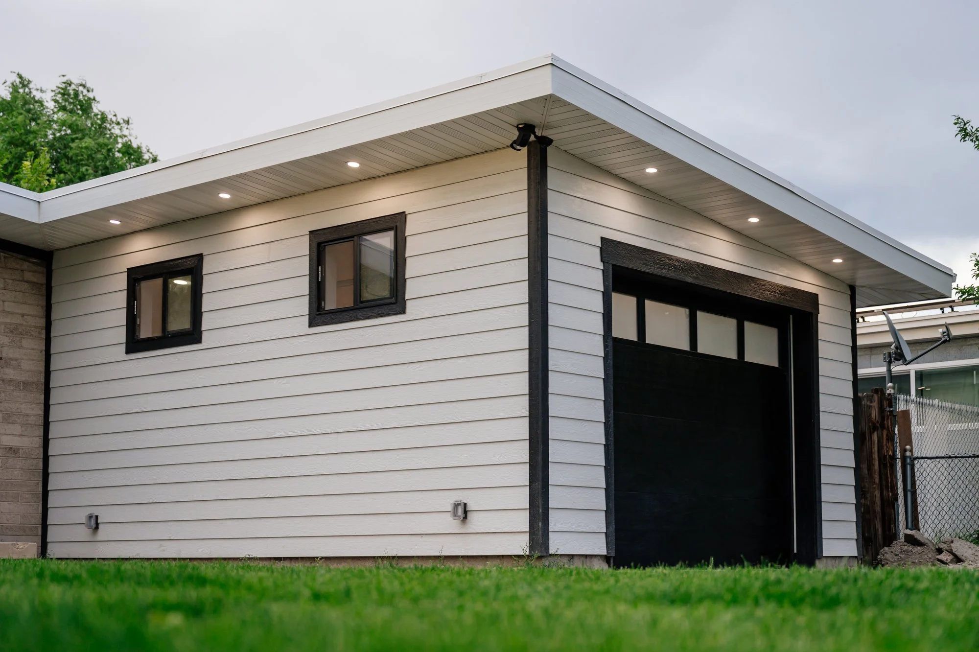 Garage_Webresized_10.JPG